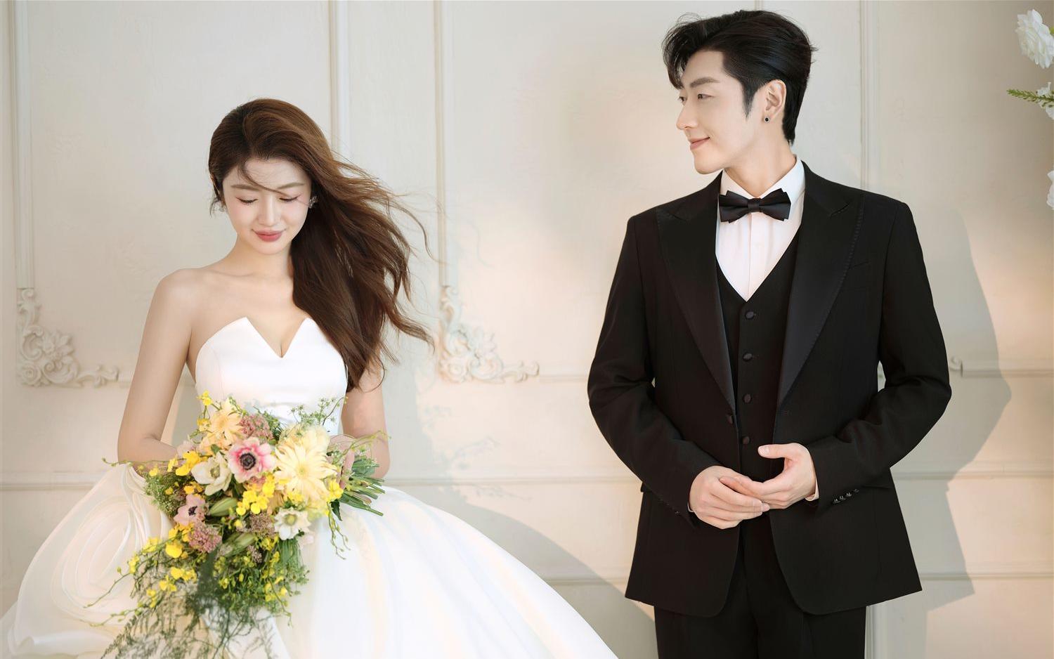 被问爆的室内白纱婚纱照，高级感直接封神！