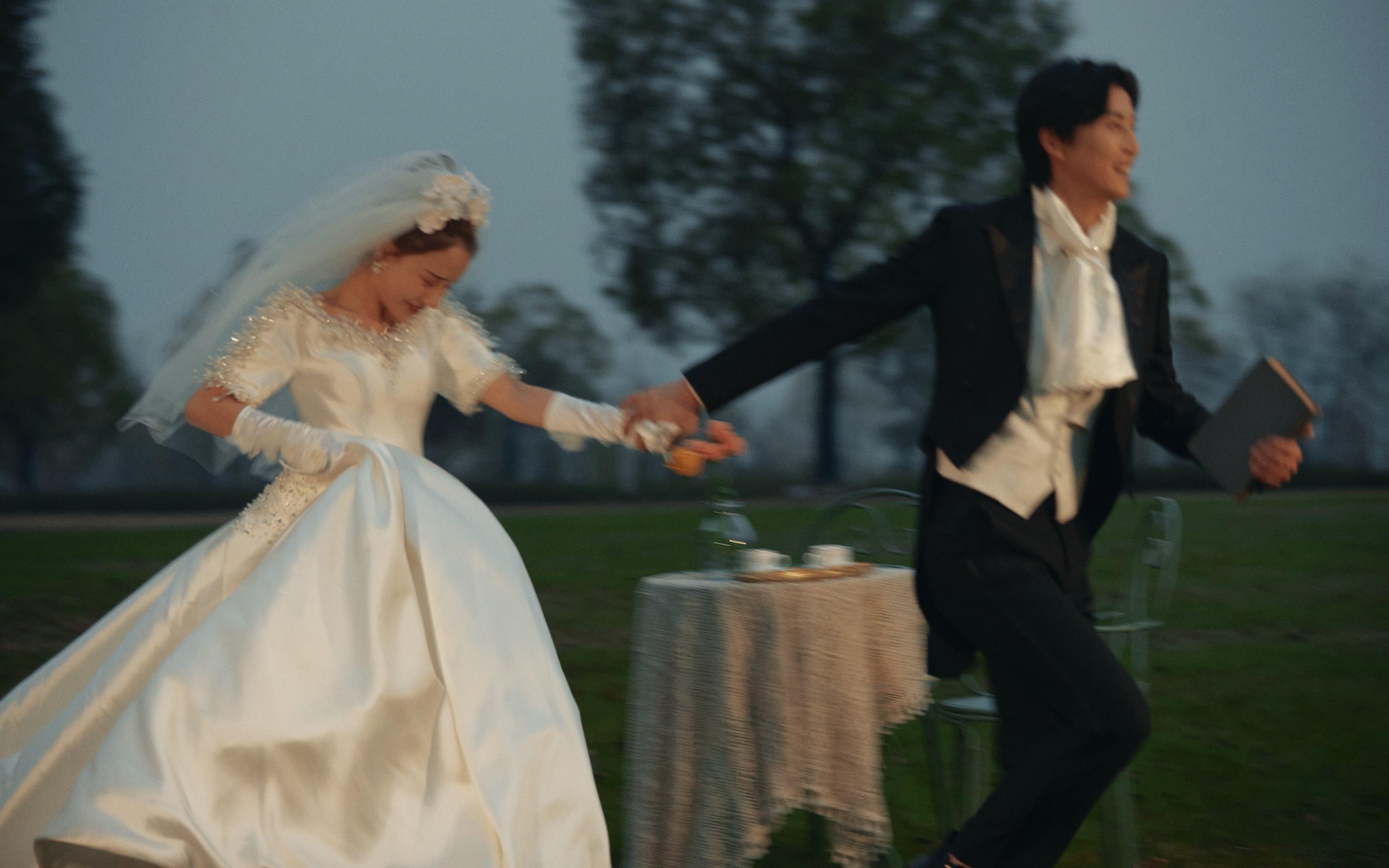 备婚新娘必拍的复古森系婚纱照|法式电影感