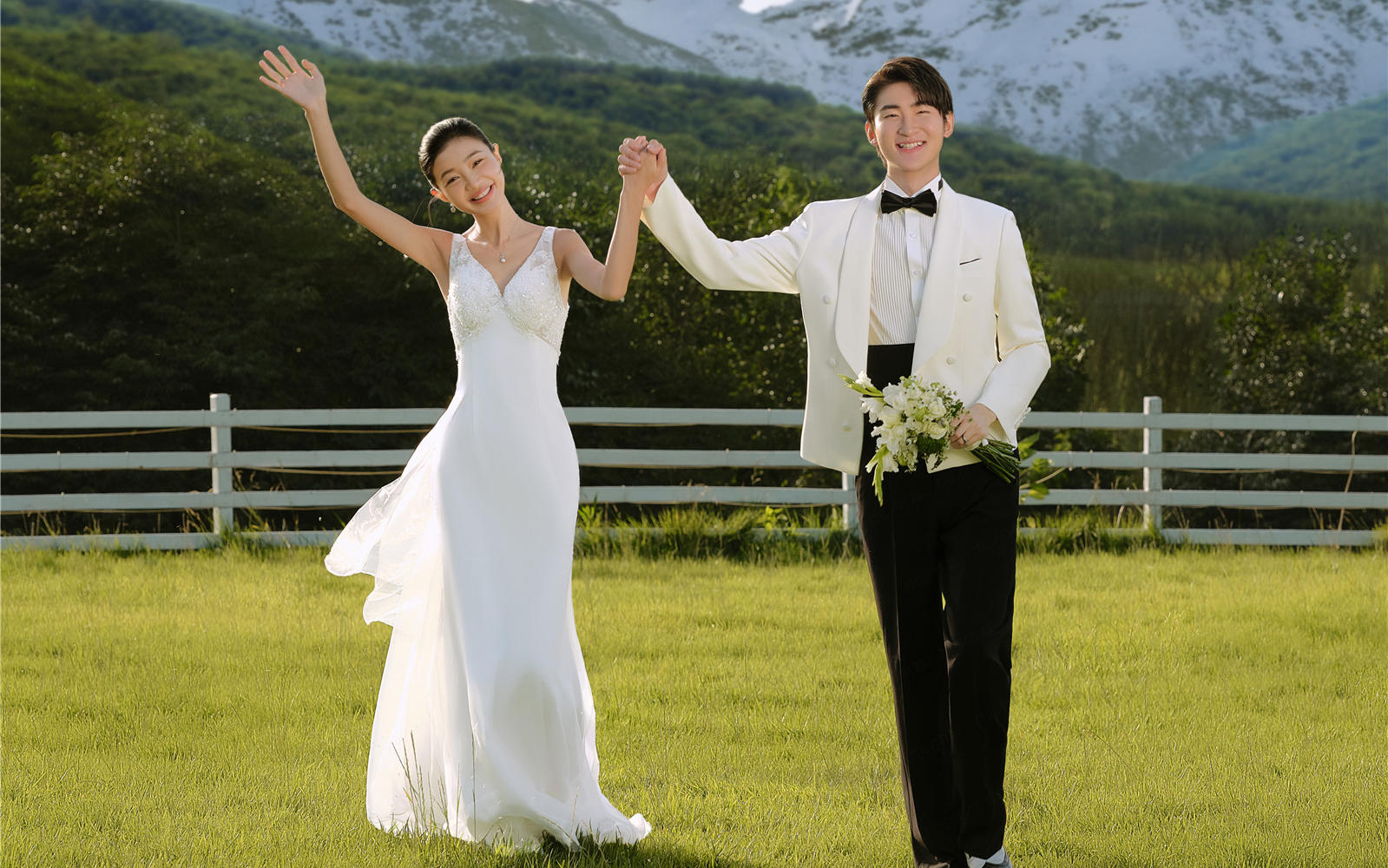 把自由寫進婚紗照里｜草地輕法式 yyds