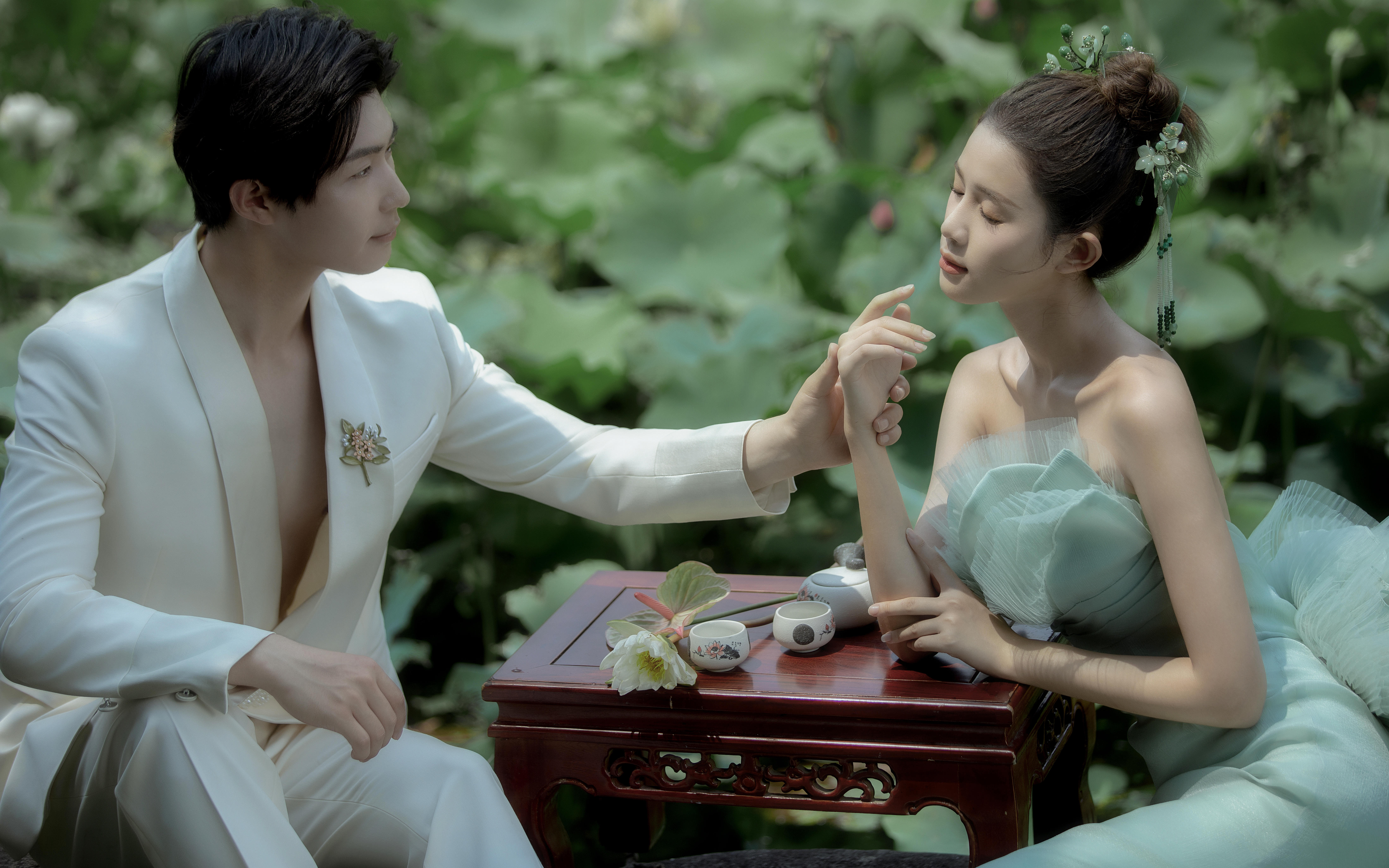 唯美風(fēng)結(jié)婚登記照/最美結(jié)婚證件照