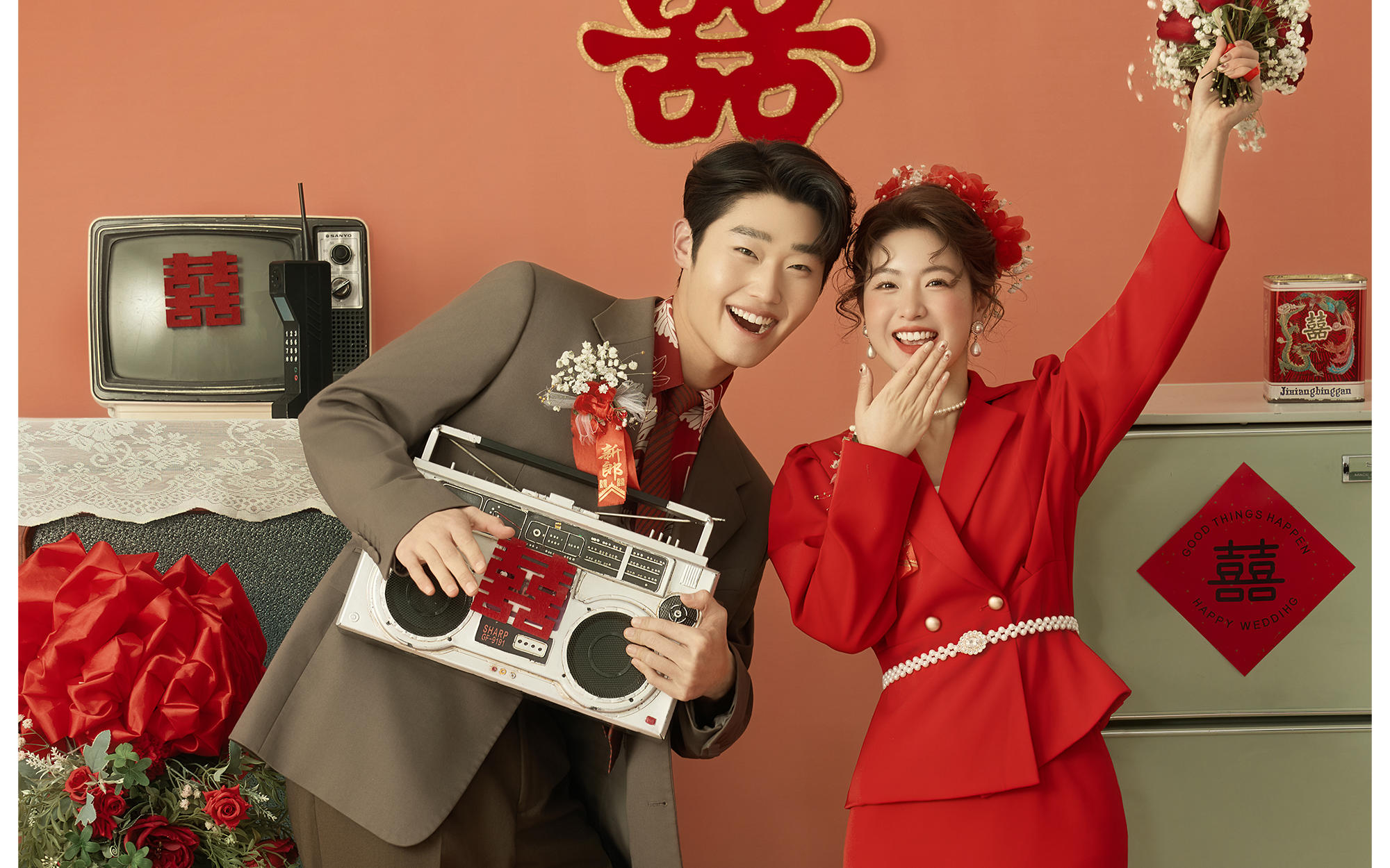 复刻了爸妈年代的婚纱照，太有氛围啦（新婚囍事）