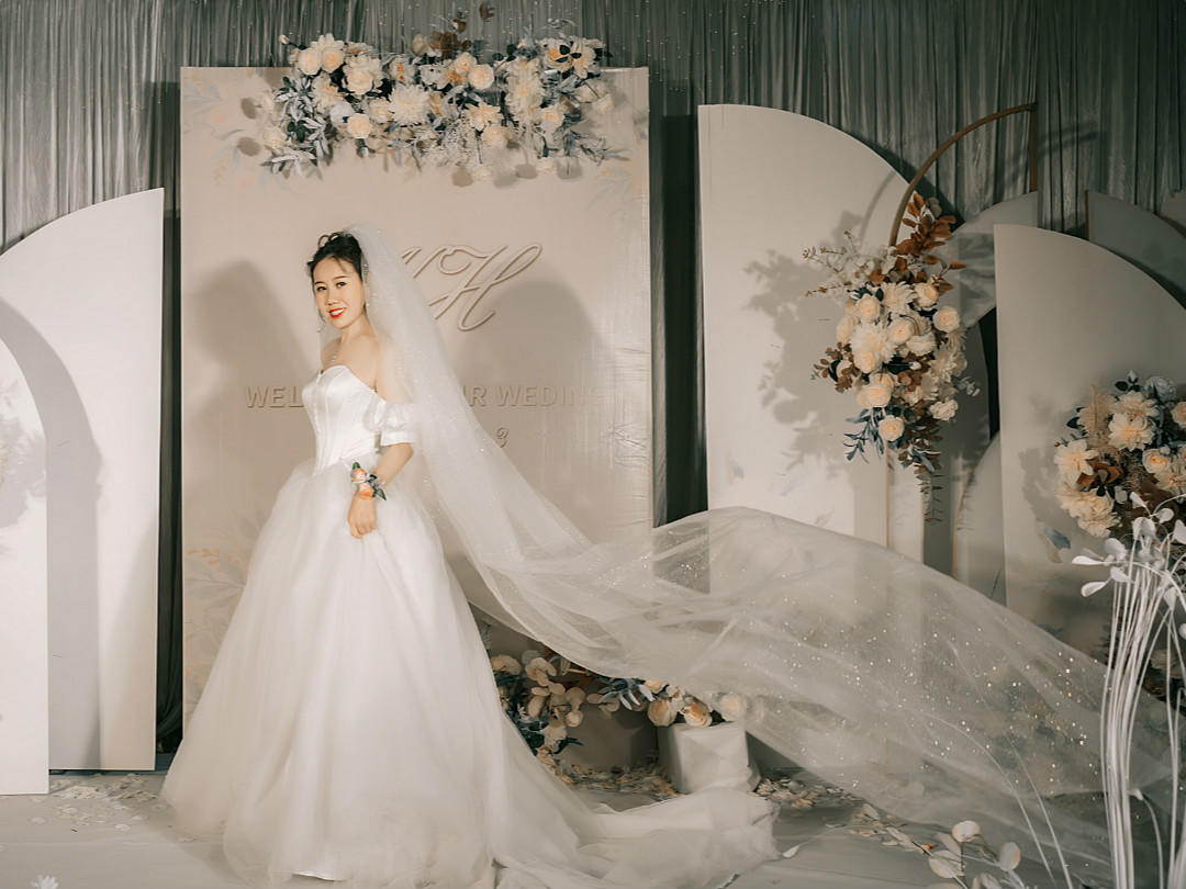 2021一价全包含四大/高级香槟金