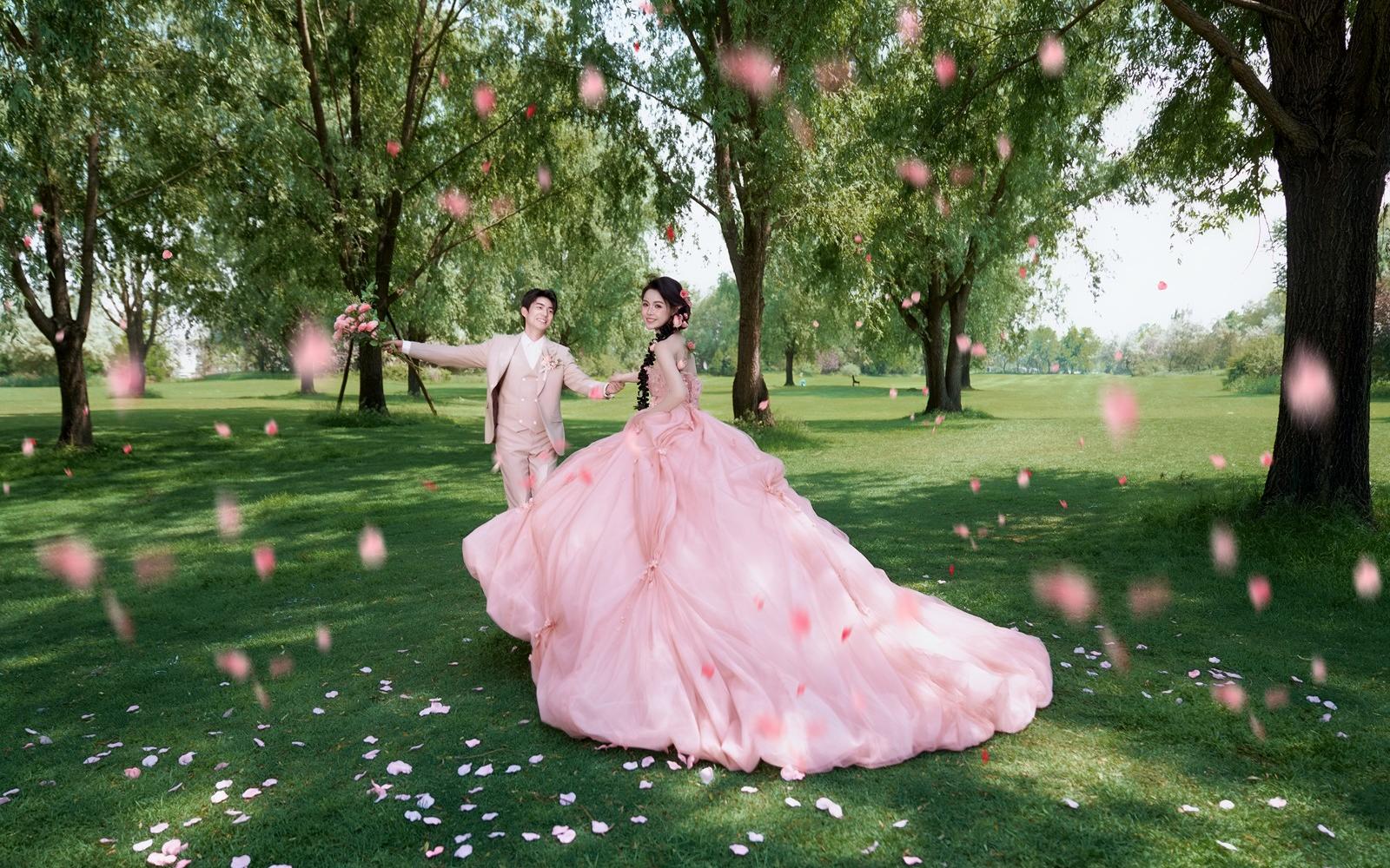 公主👸请拍婚纱照！粉色裙子真的太出片啦🎉