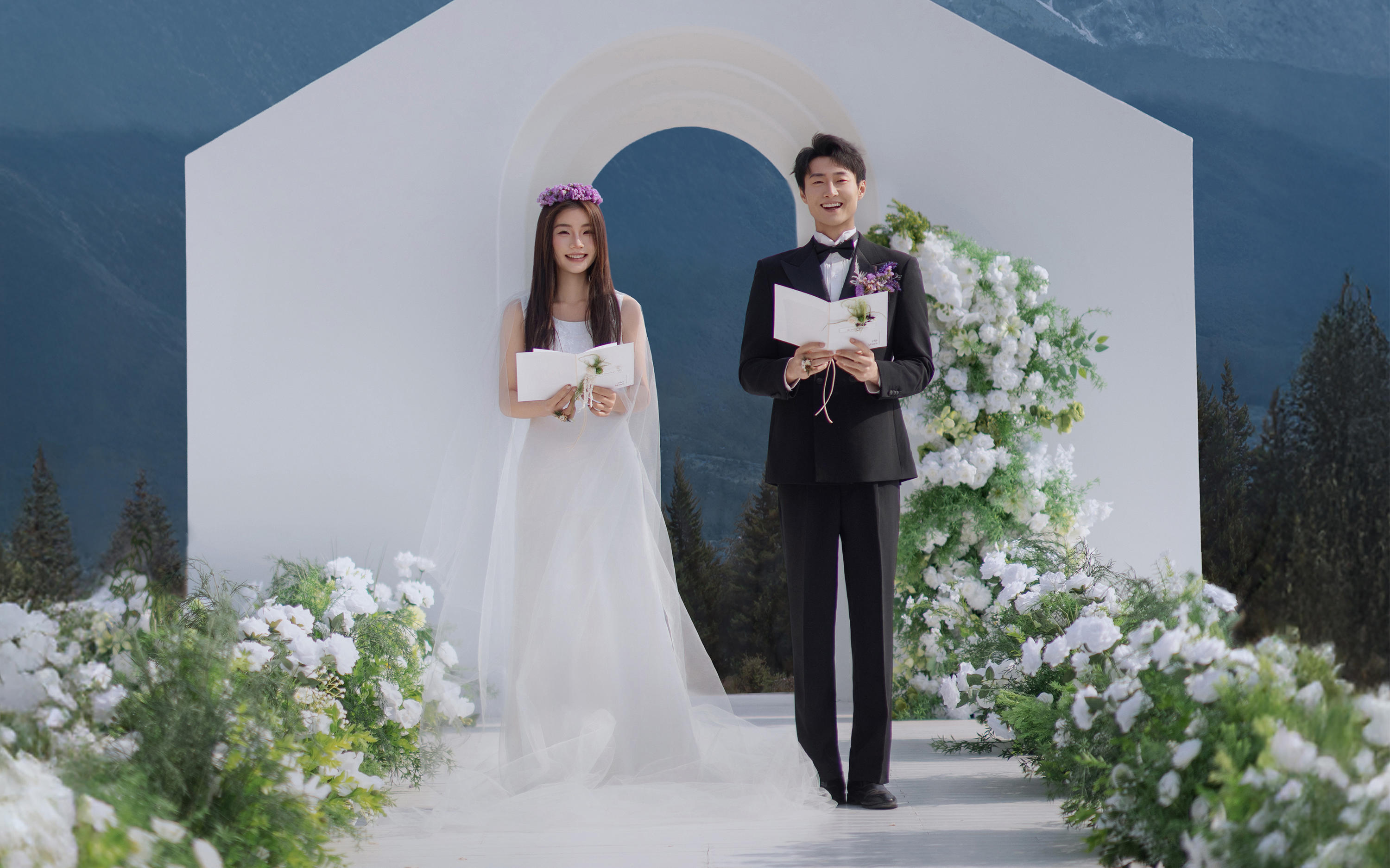 当雪山为背景、把教堂搬进了山野里~