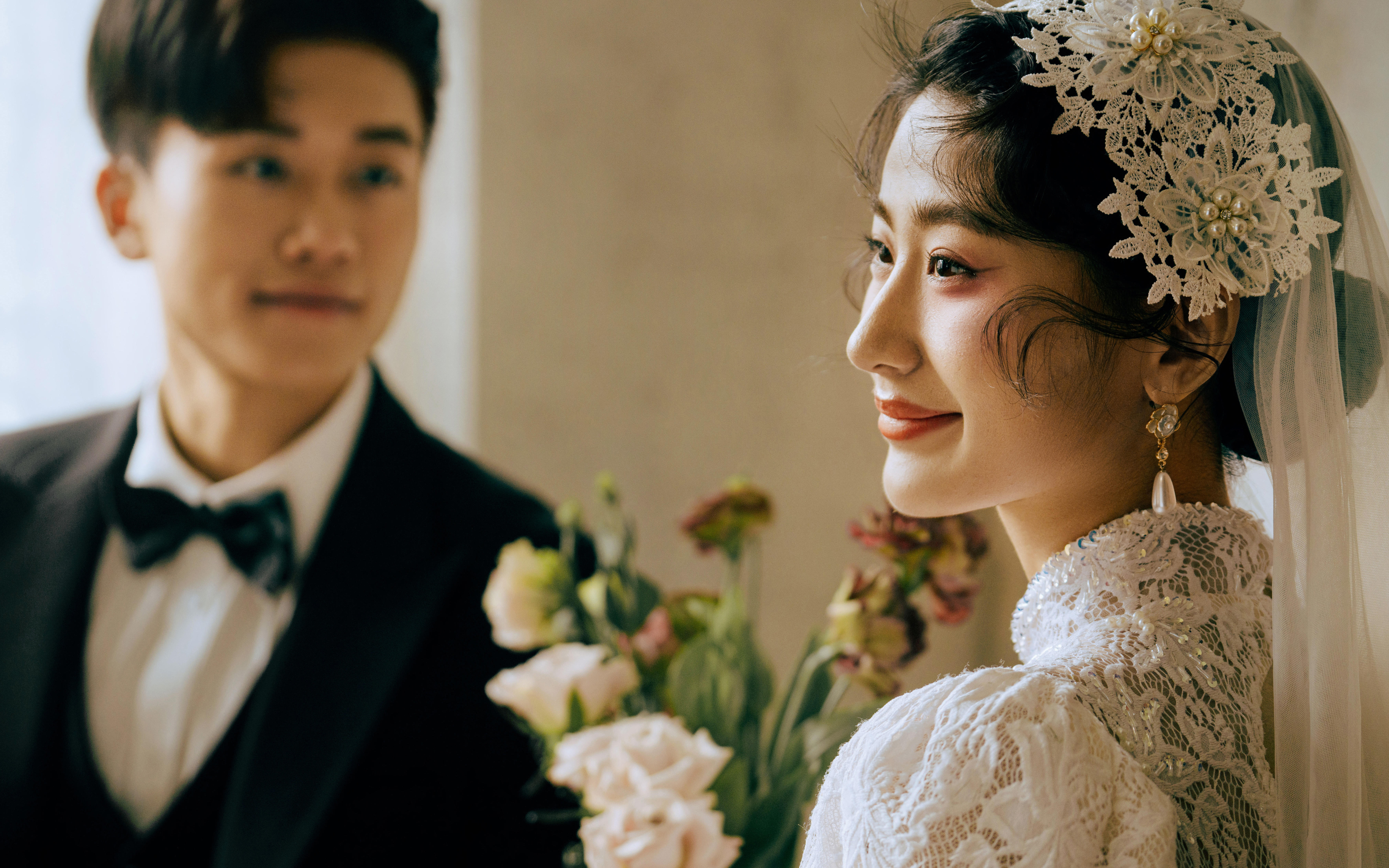 名画气息扑面而来，朋友圈赞爆的油画婚纱照