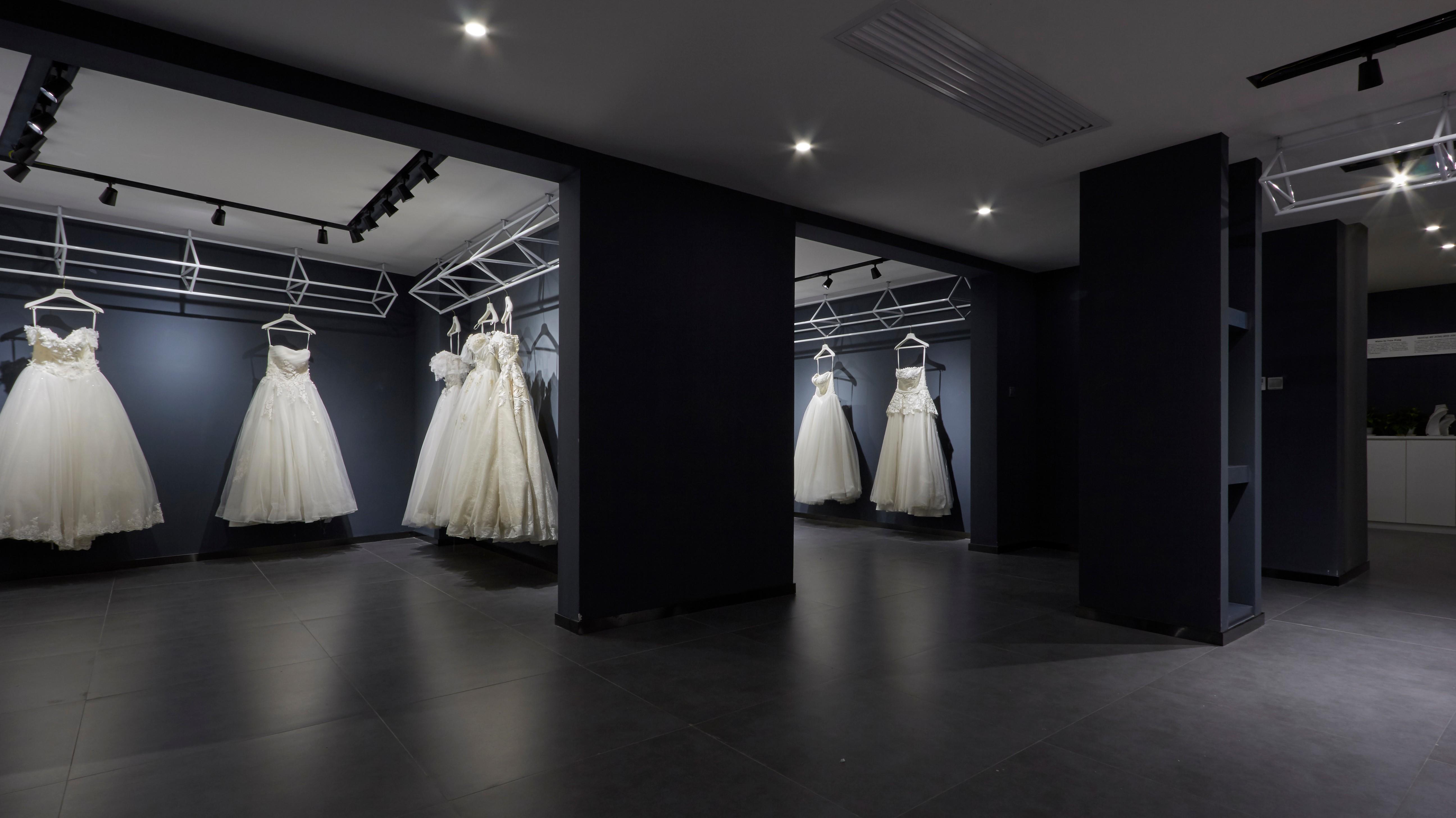 长沙天鹅婚纱礼服 欧美长袖甜美一字肩 定制轻婚纱