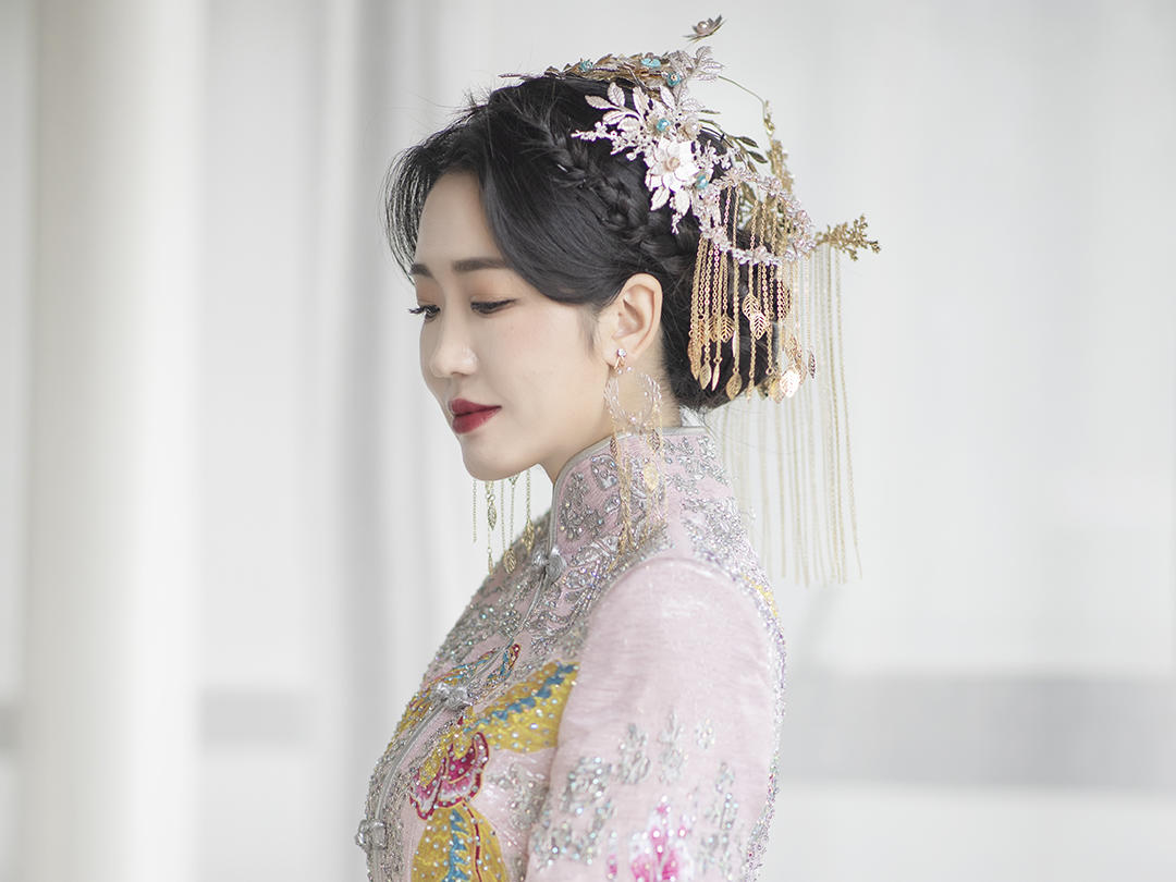 设计师品牌中式+品牌婚纱+高档礼服+2680化妆