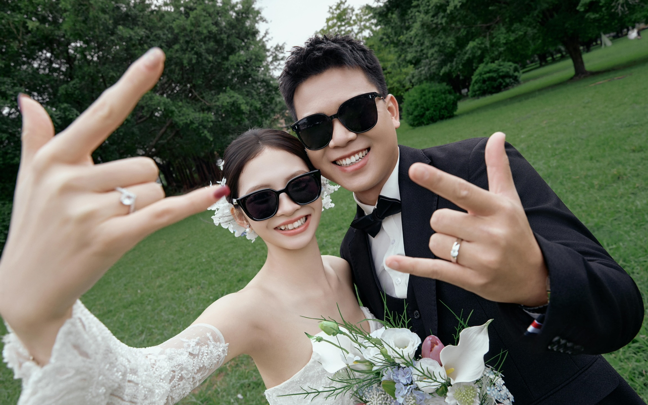 草坪系列客片欣赏✊重庆婚纱照推荐商家