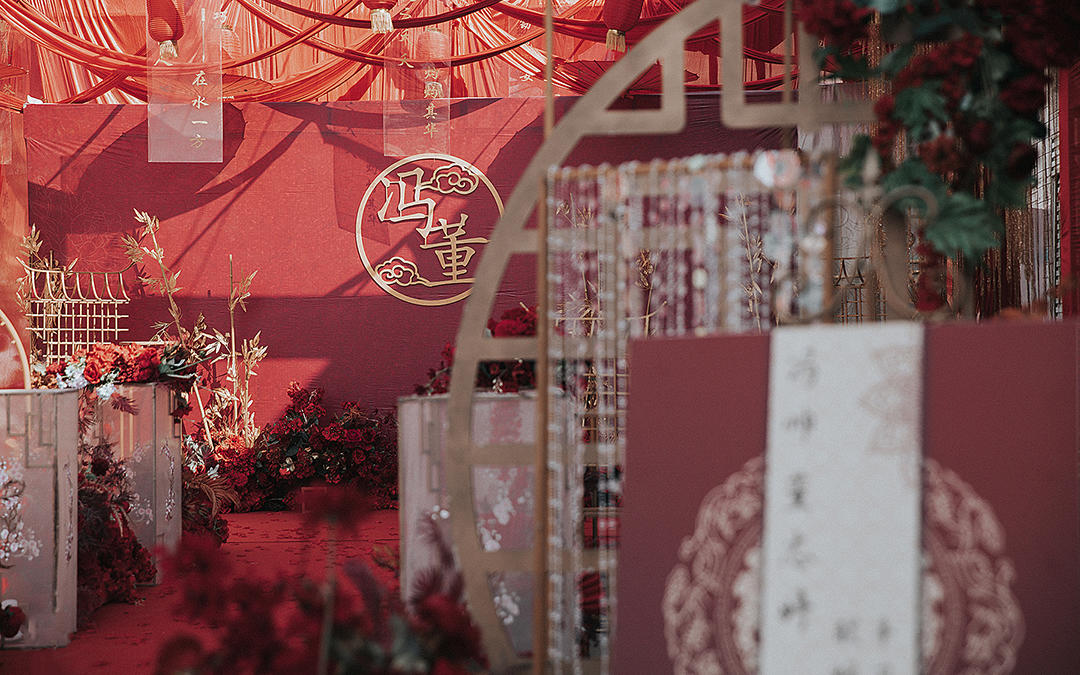 红色中式庭院婚礼  优觅婚礼