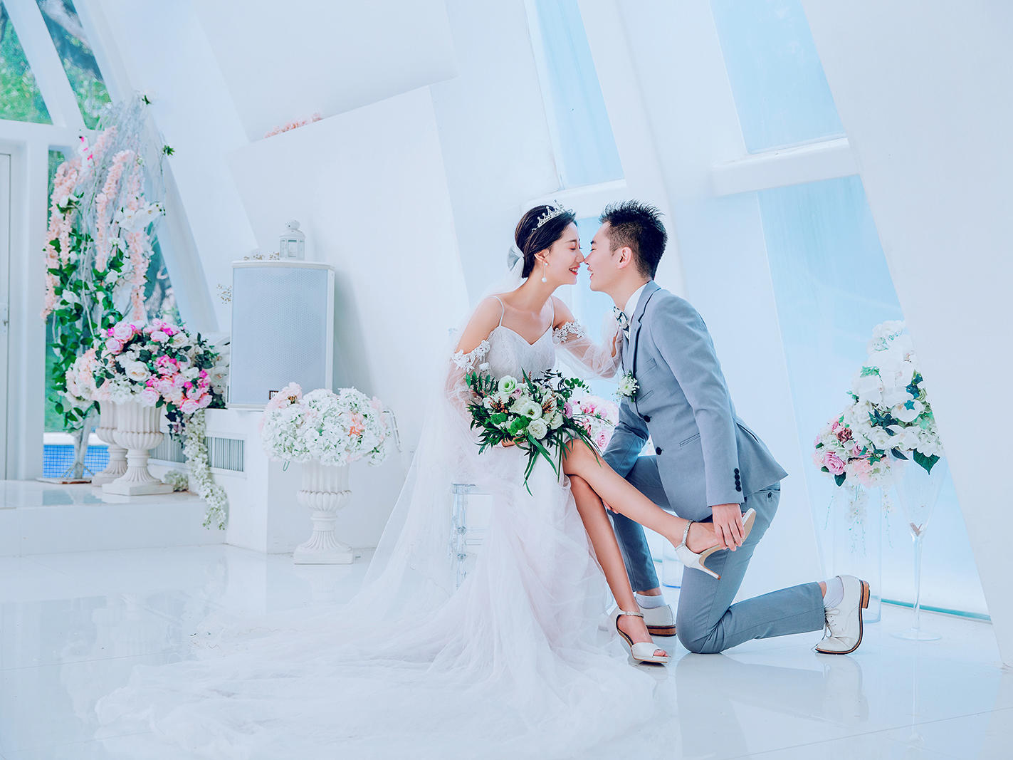婚纱酒店_婚纱情侣头像(2)