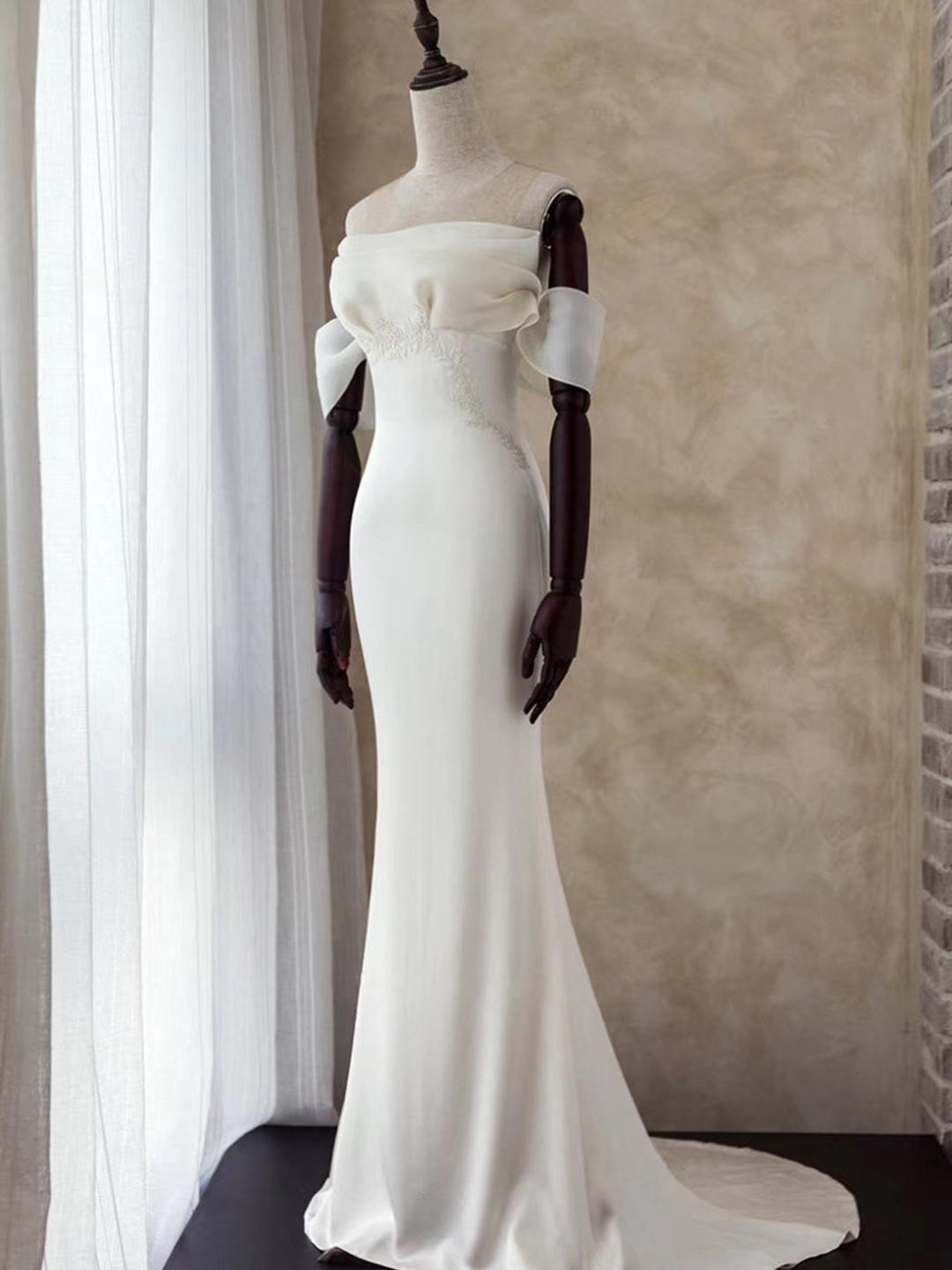 超值套餐（秀禾服+仪式婚纱+礼服+1680化妆）