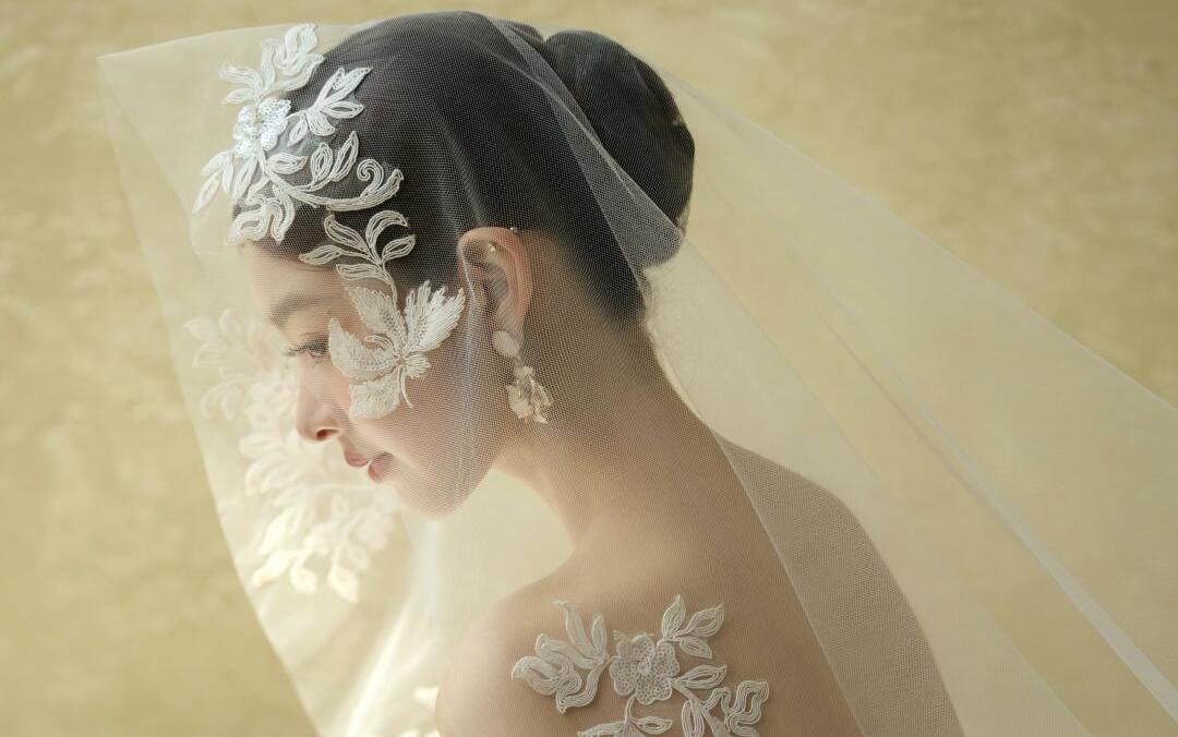 美到失語??誰懂復(fù)古油畫婚紗照的魅力??