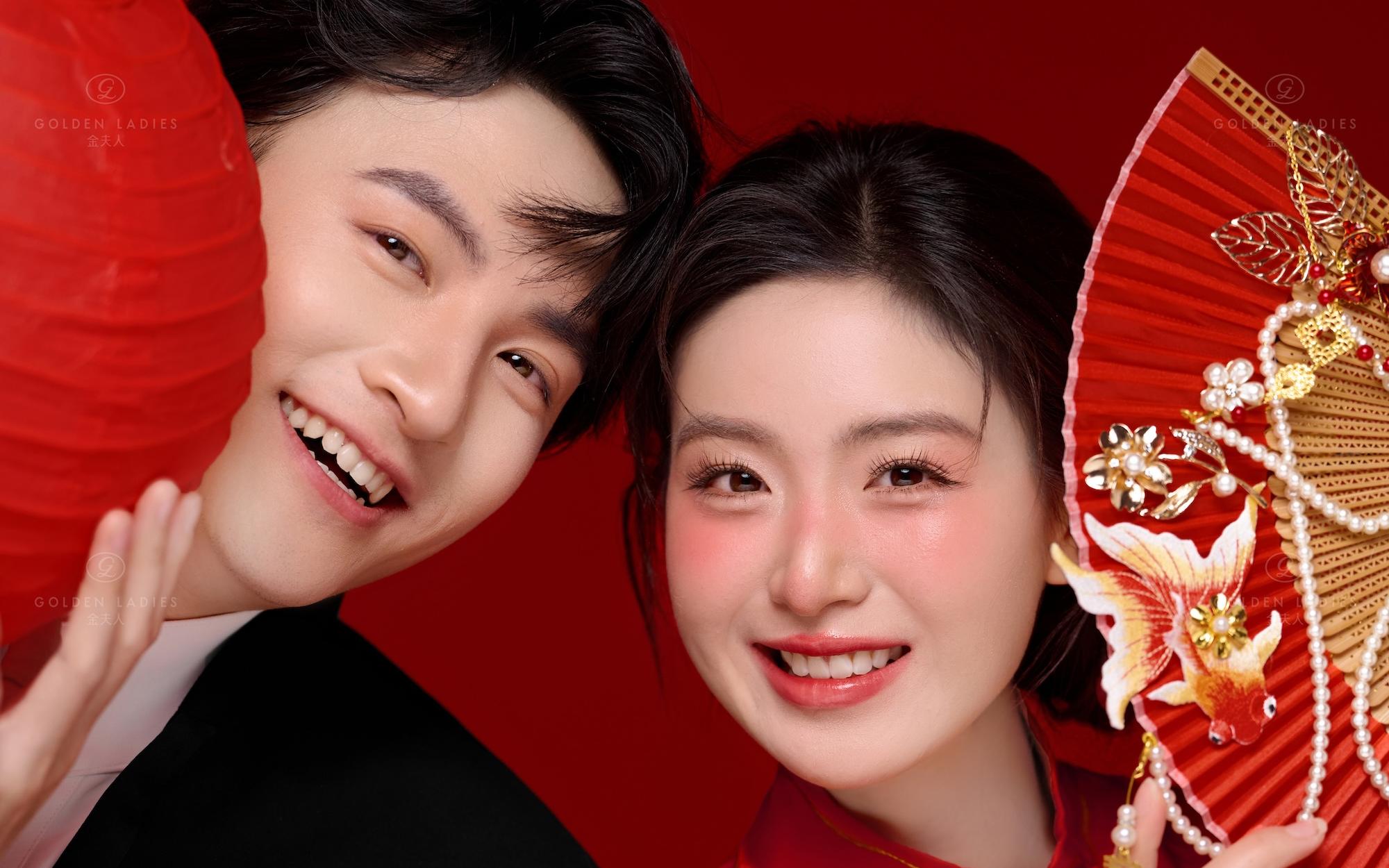 光影交織的新中式浪漫｜婚紗照還能這樣拍！