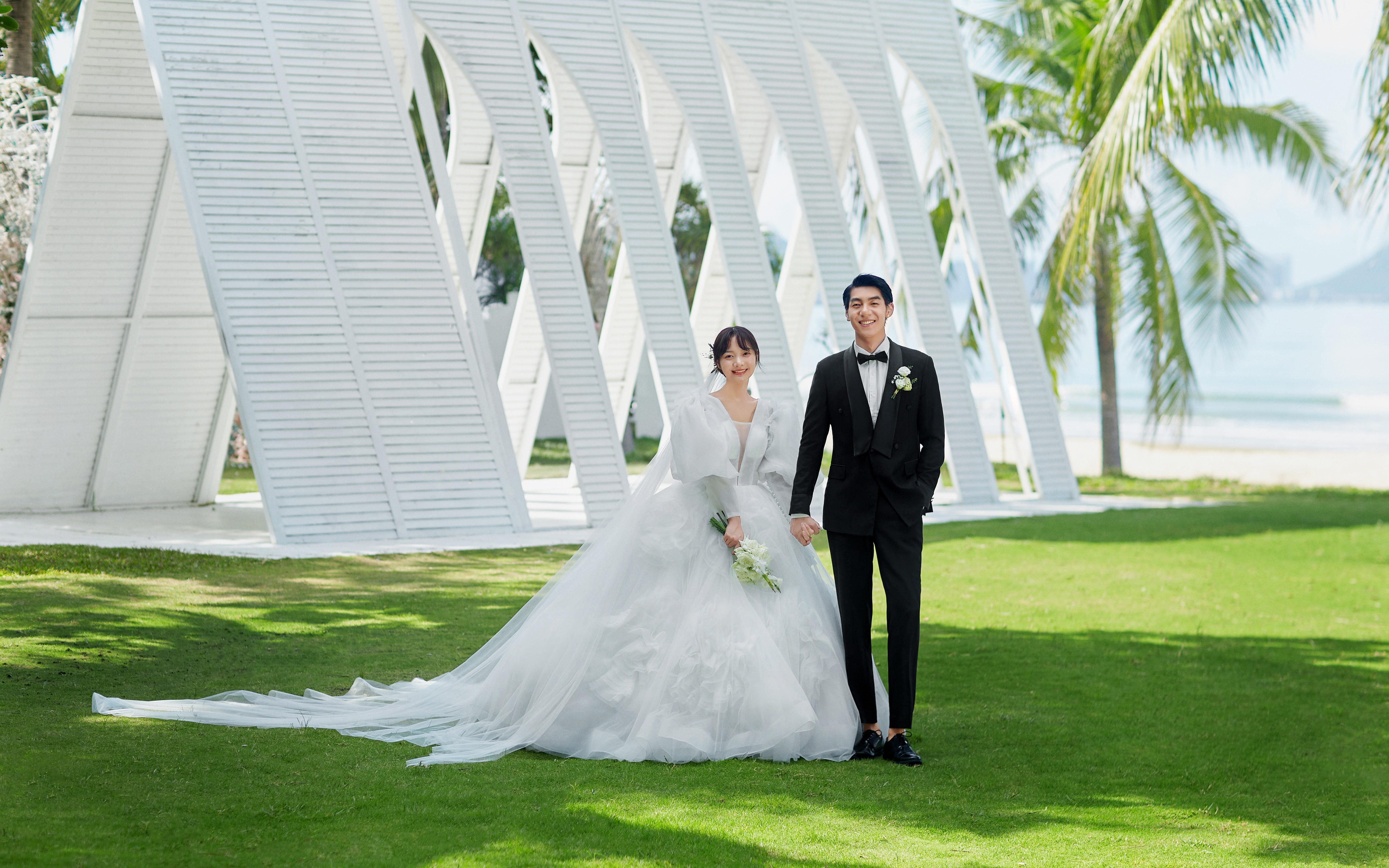 【法式印象】三亞灣的風(fēng)記得，我們白紗與藍(lán)海相擁的