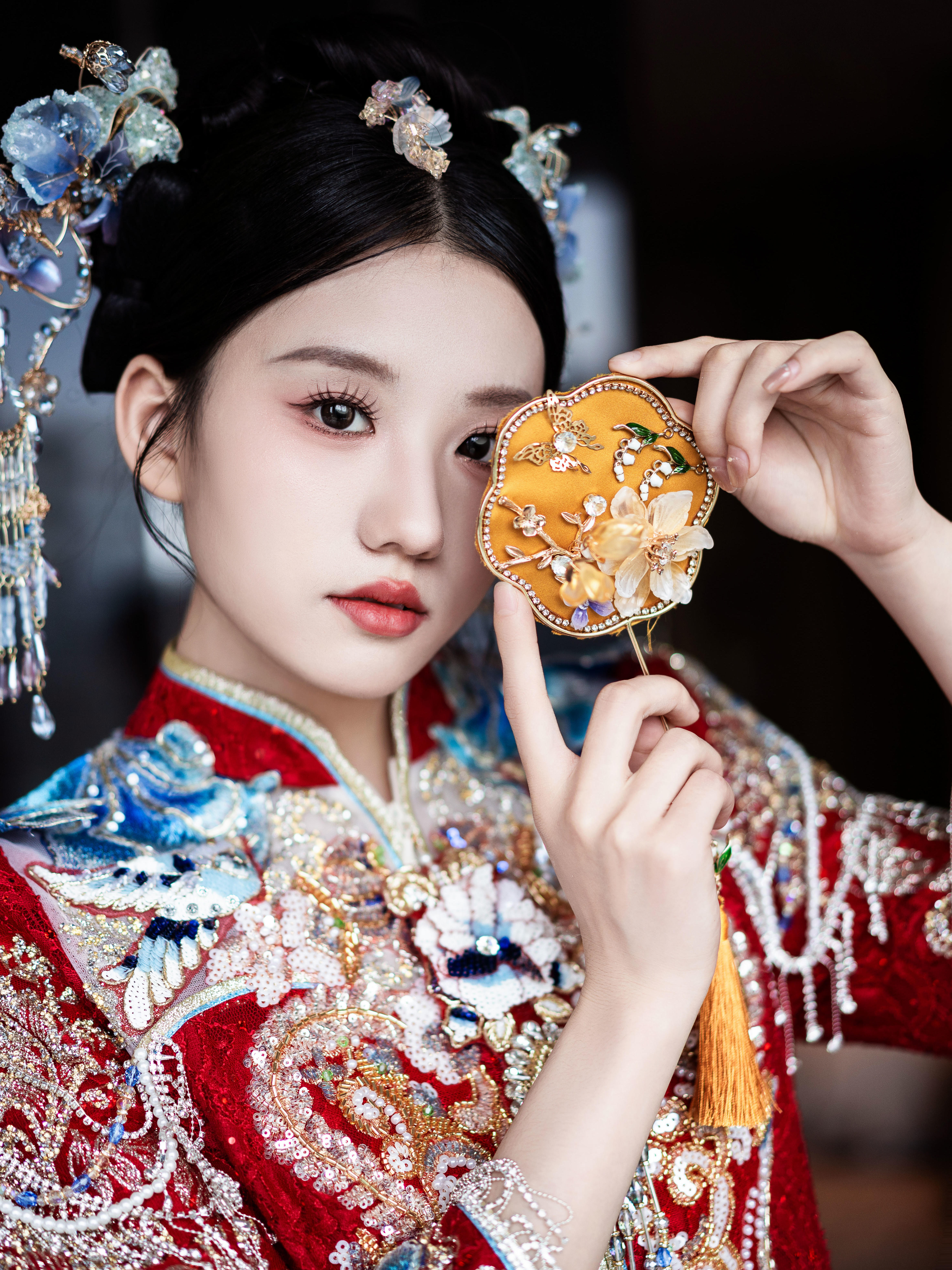 白亮透摆拍