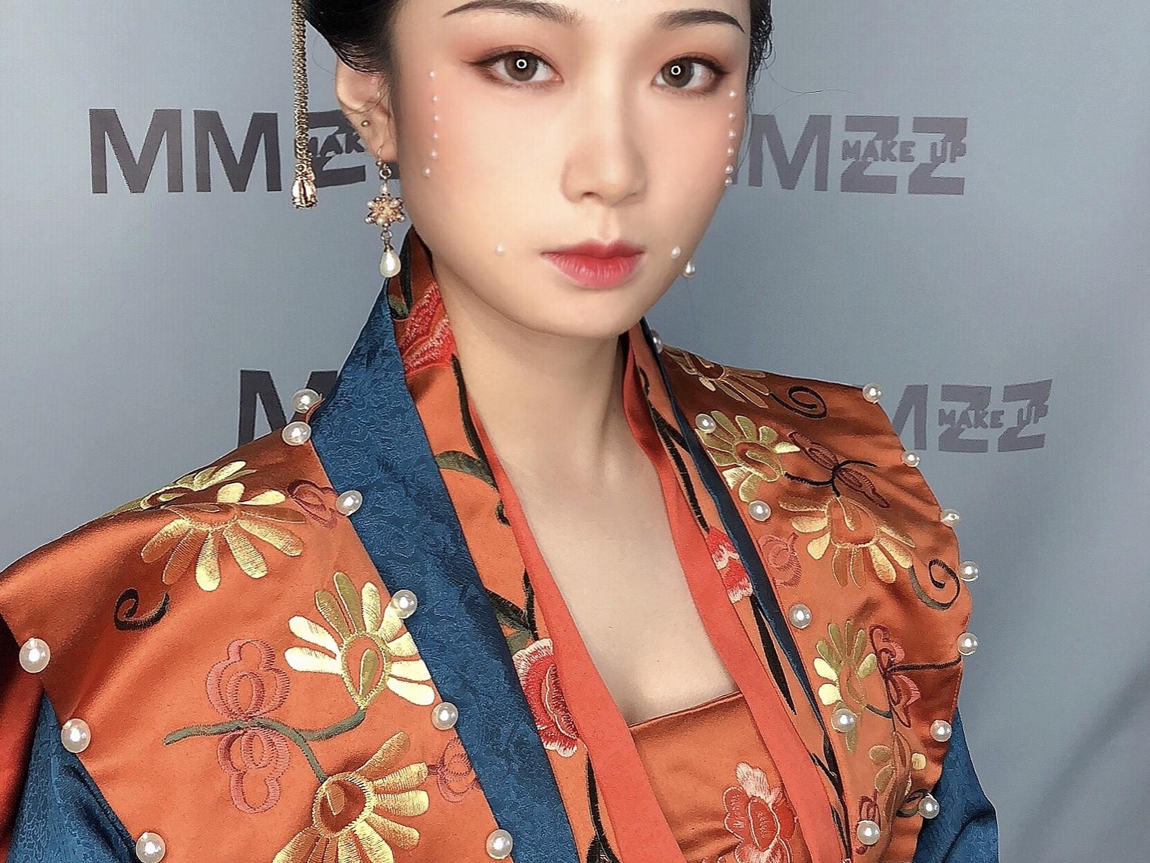 【中式汉唐宋造型】妆造3套+亲友妆+总监+副化