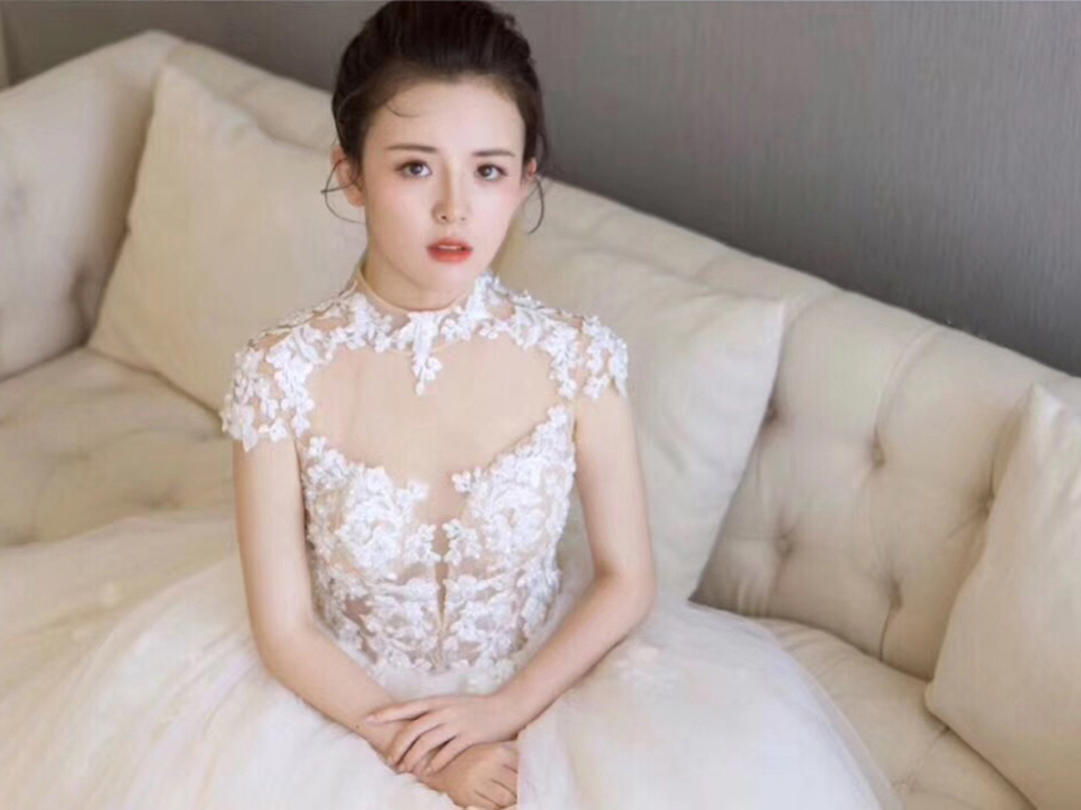 凡一梦幻主纱+【齐地纱】+敬酒服，送精美伴娘服