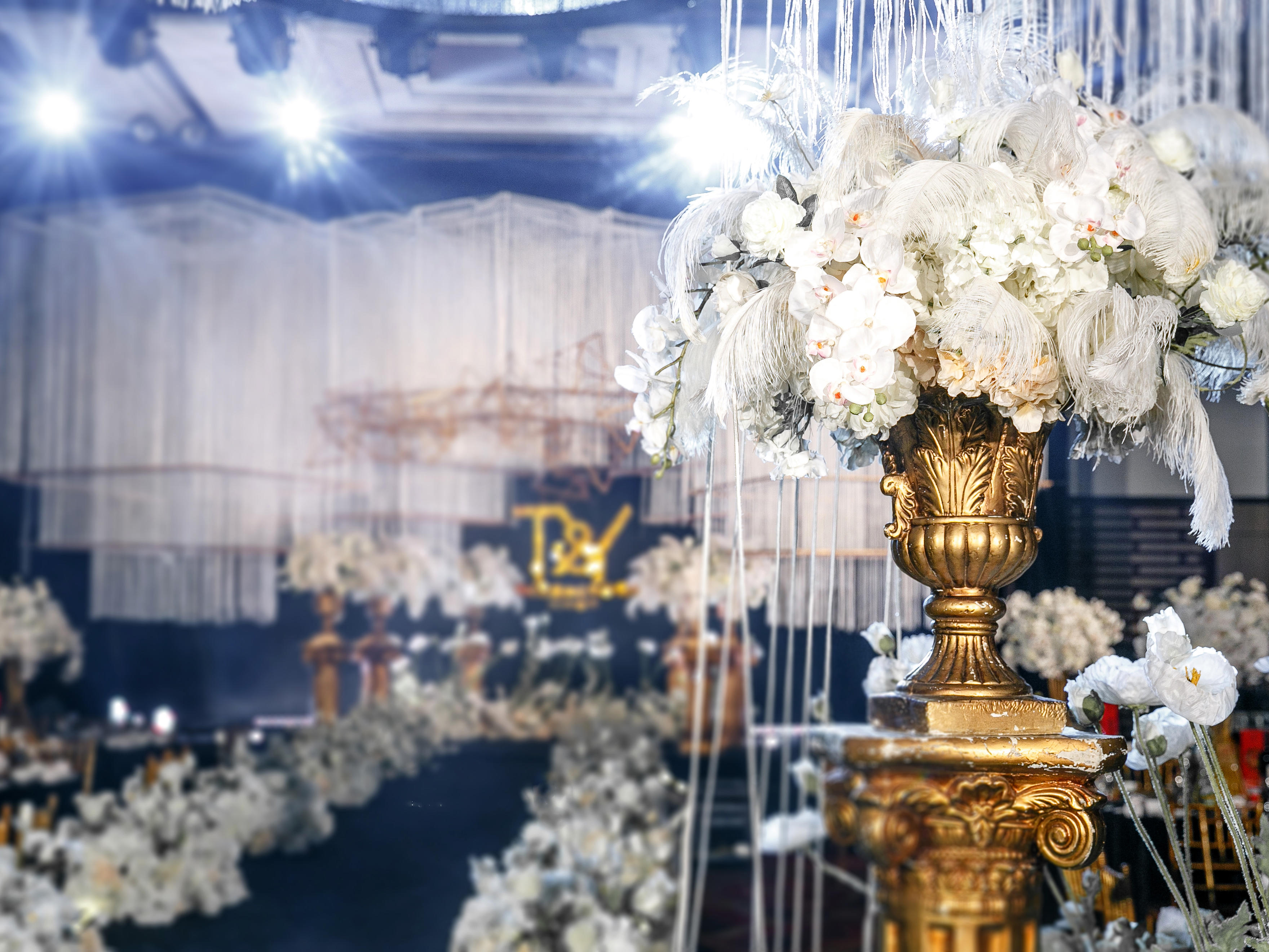 在黄州可以办的《黑金色主题婚礼》奢华大气