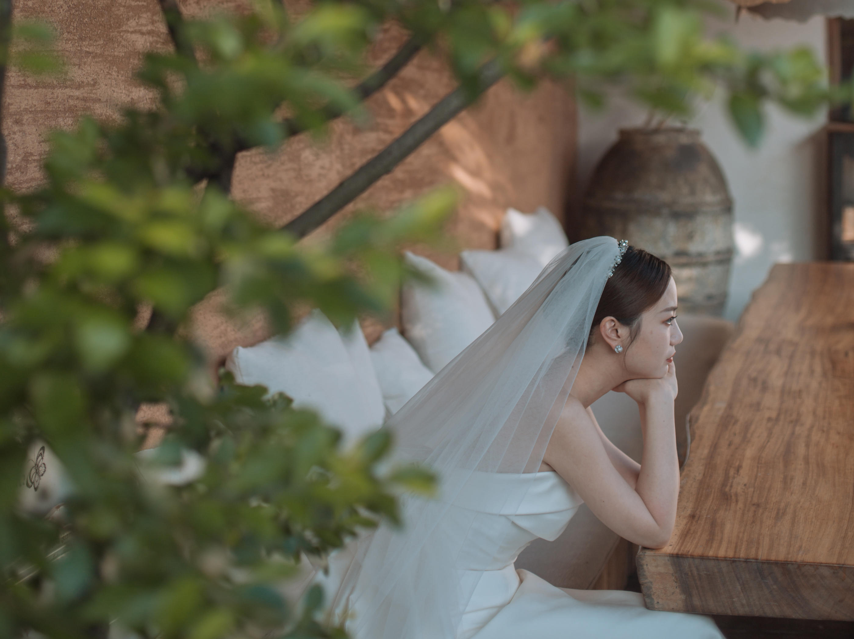 【网络特惠】婚纱礼服3件套＋伴娘服4件