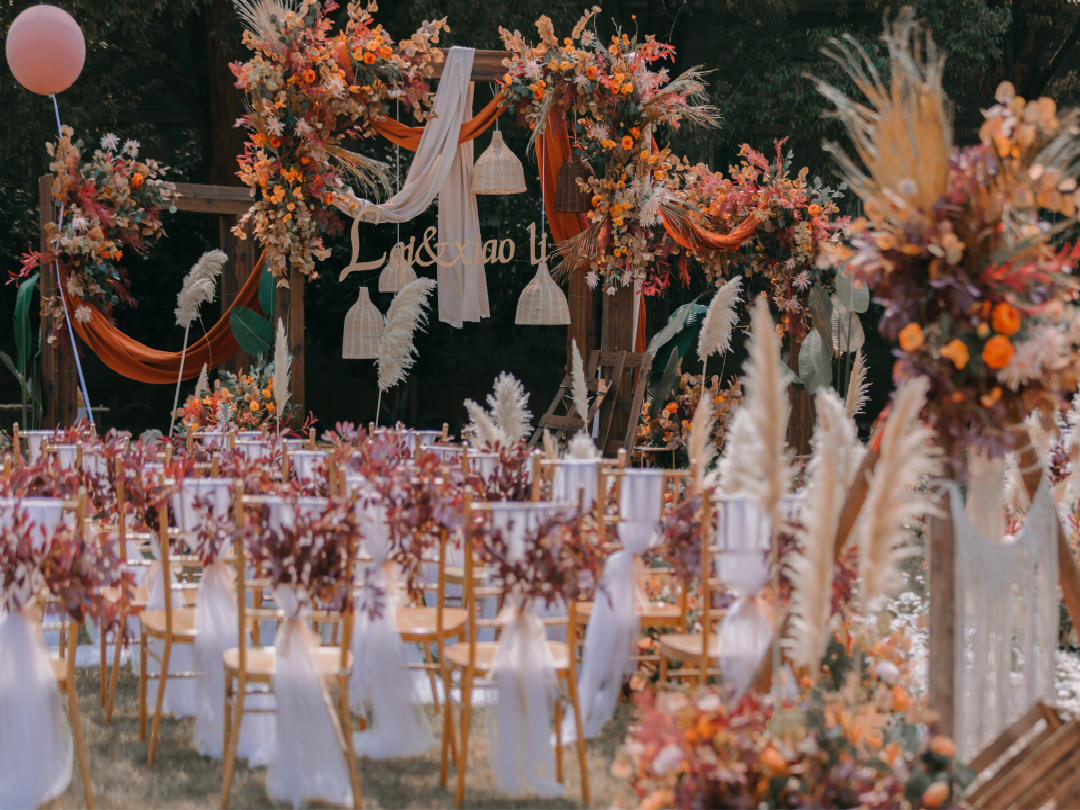 【维卡婚礼】实景户外婚礼+音响+水晶椅+四大包干