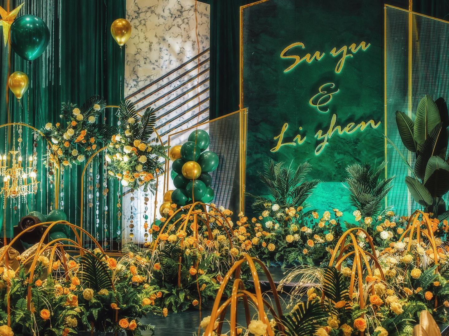 【千寻婚礼】墨绿奢华 匠心制作 四大金刚