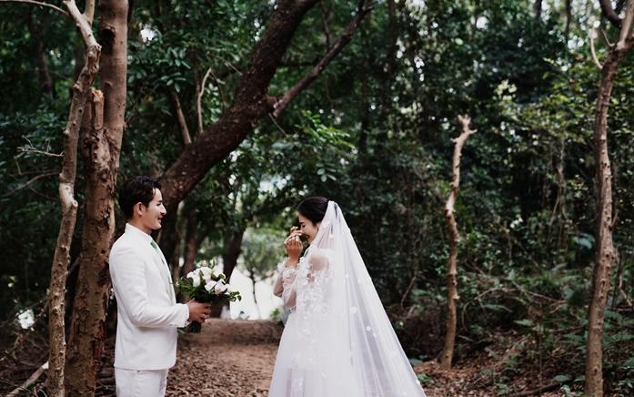 【限時(shí)團(tuán)購(gòu)】全新婚紗一件+酒店3天2夜+全國(guó)包郵