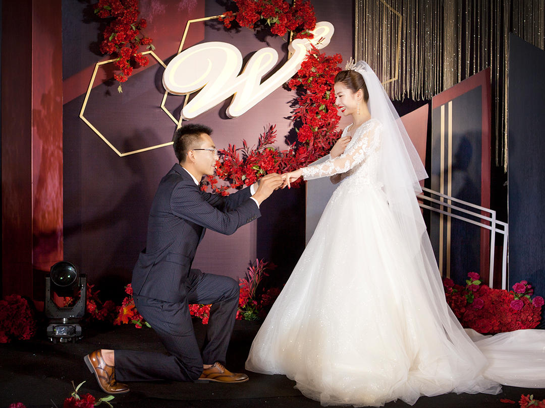【以沫特惠】当婚纱遇上西服