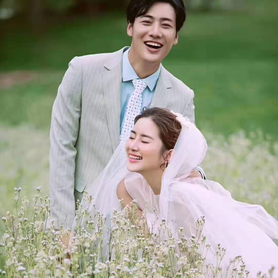 2019韩式创意简约清新风