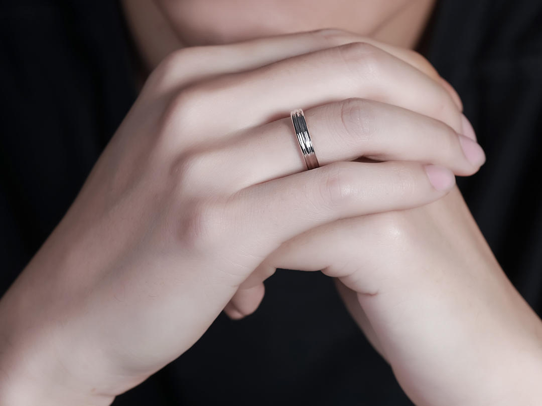 18K白金素金戒指情侣对戒 男戒