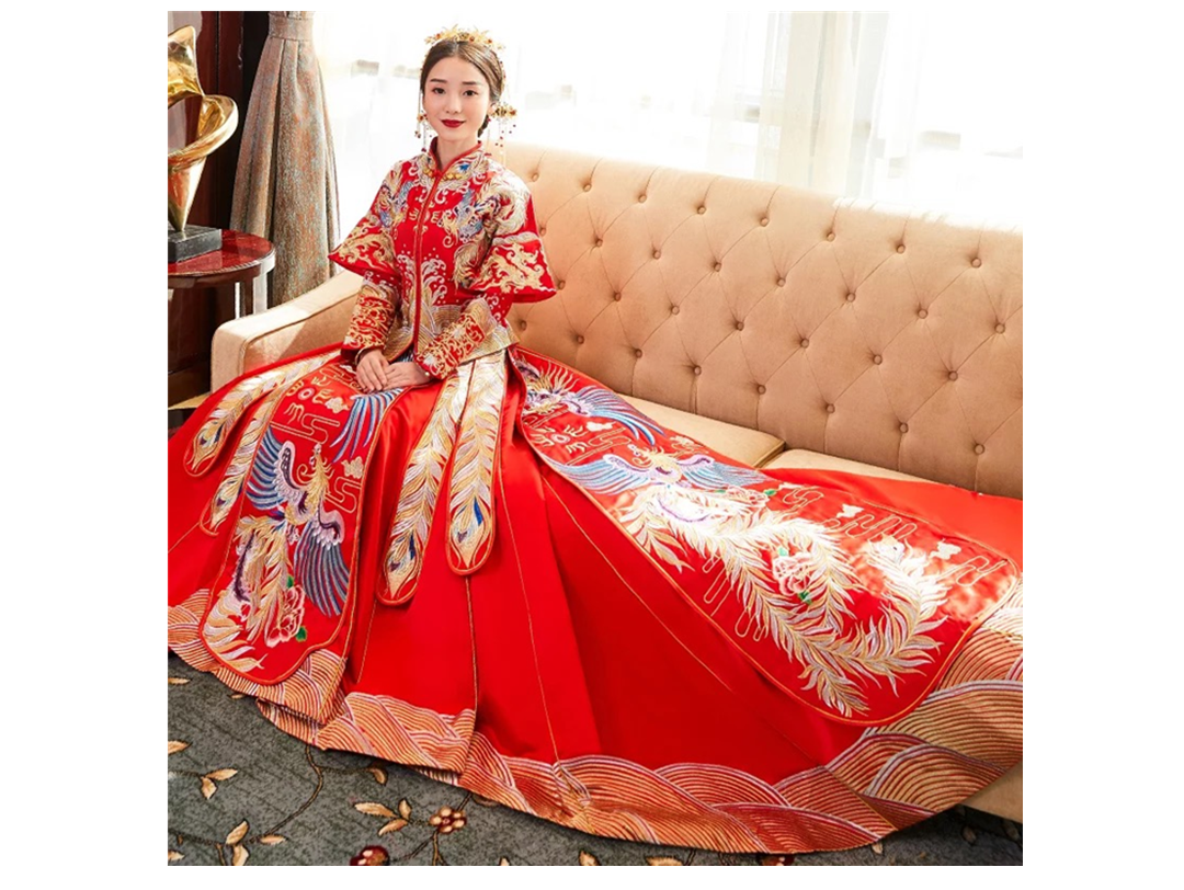 超美中式拖尾秀禾单件可定制