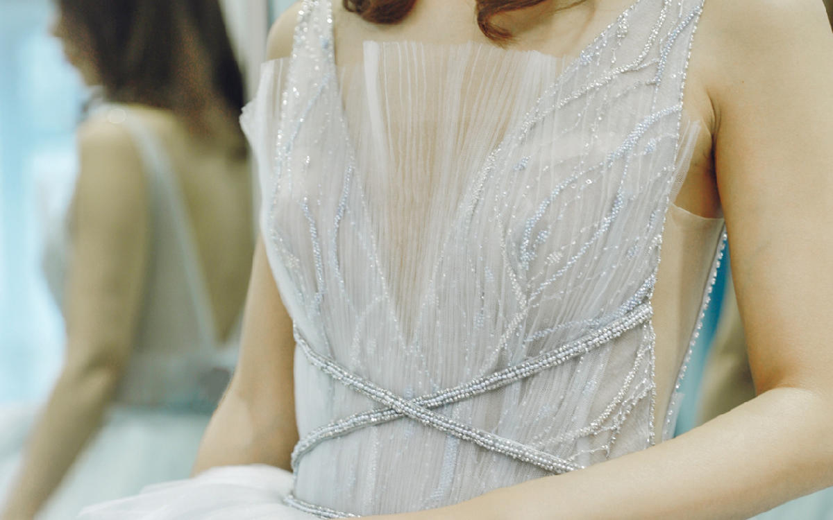 来自优雅与理性兼备的雾霾蓝