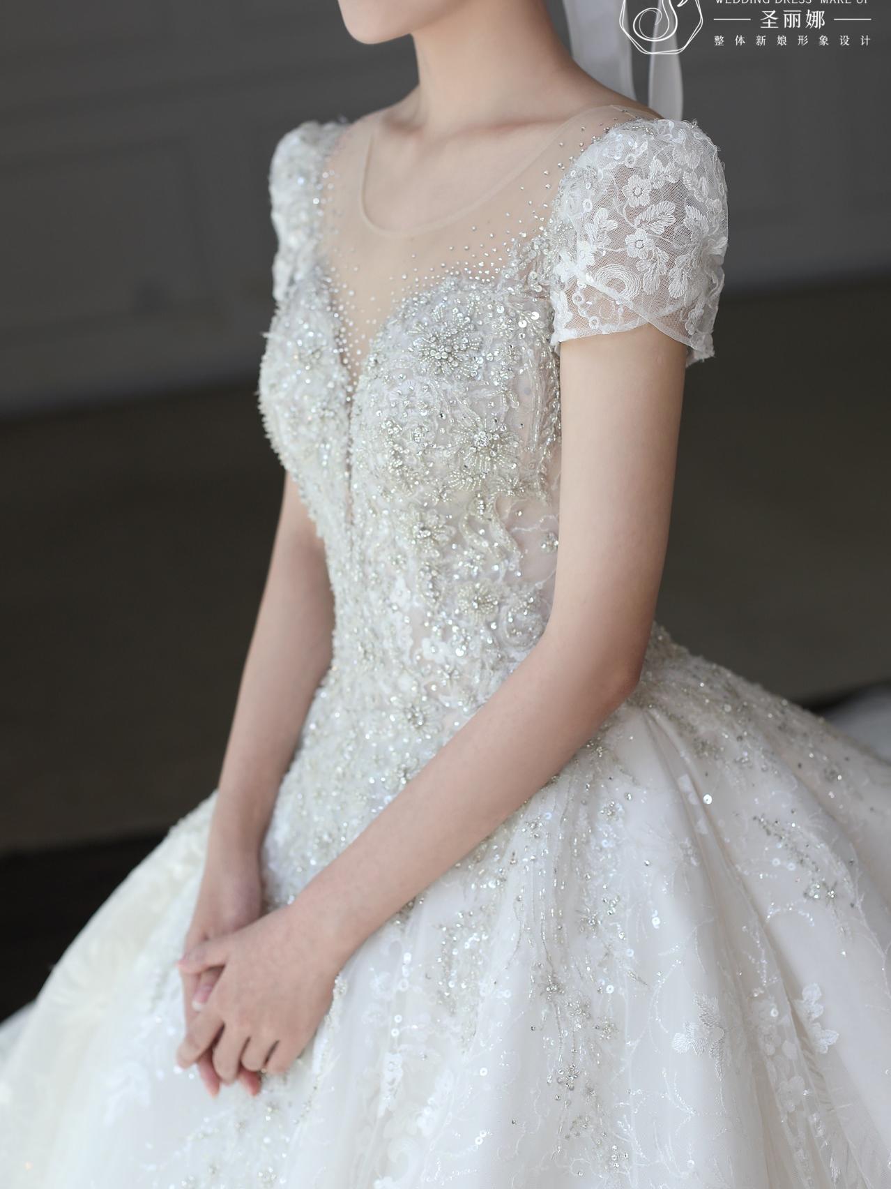 SLN|绝美泡泡袖·宫廷风美背主