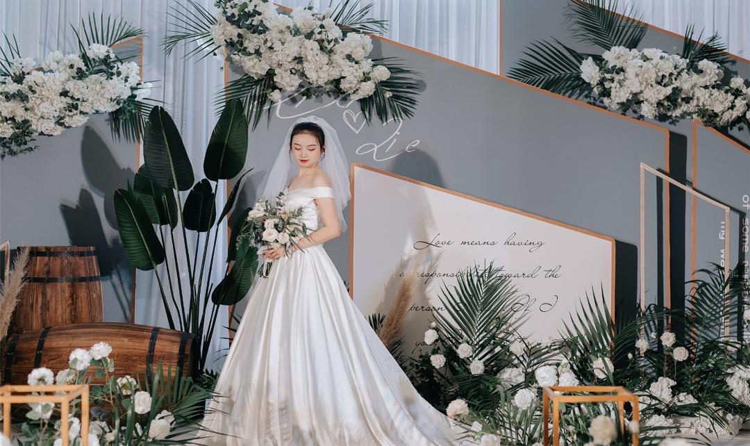 [魔戒婚礼]大吊顶梦幻香槟色&四大金刚
