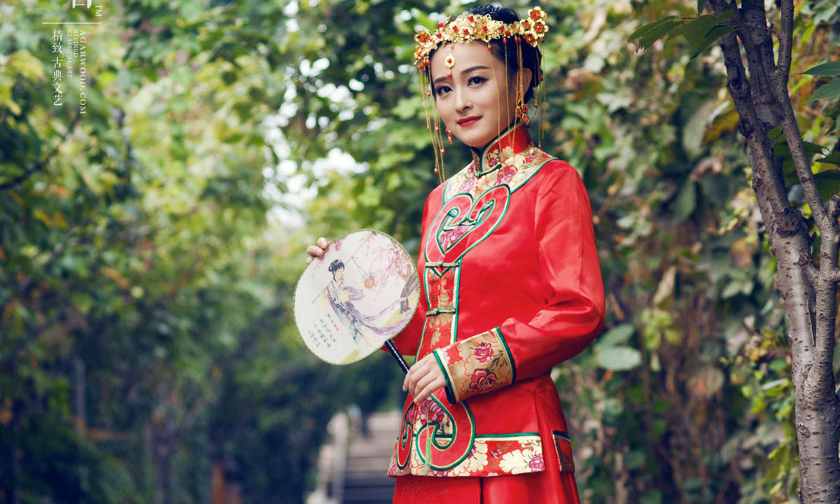 懿沉香新款秀禾服 敬酒服 中式婚礼新娘服 出门服