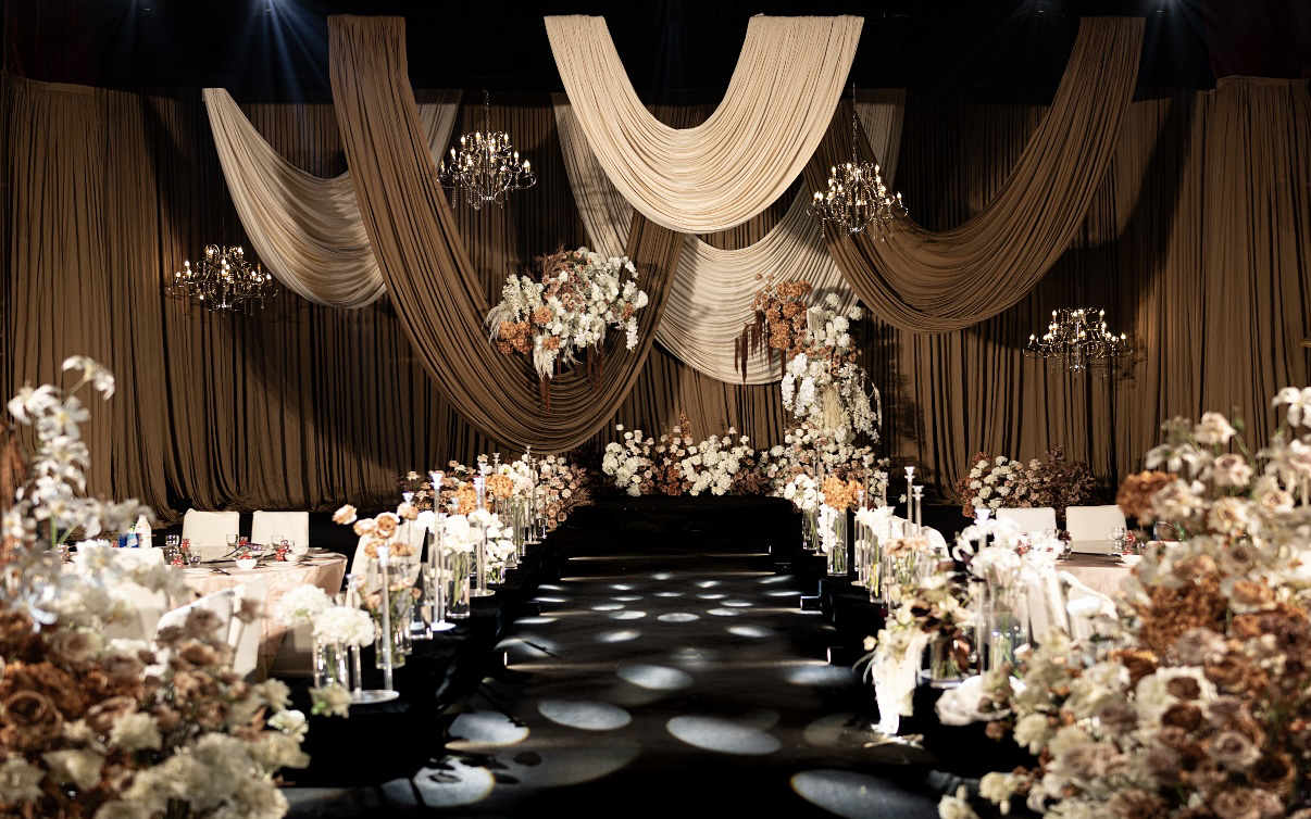 美拉德色系诠释冬日温暖氛围