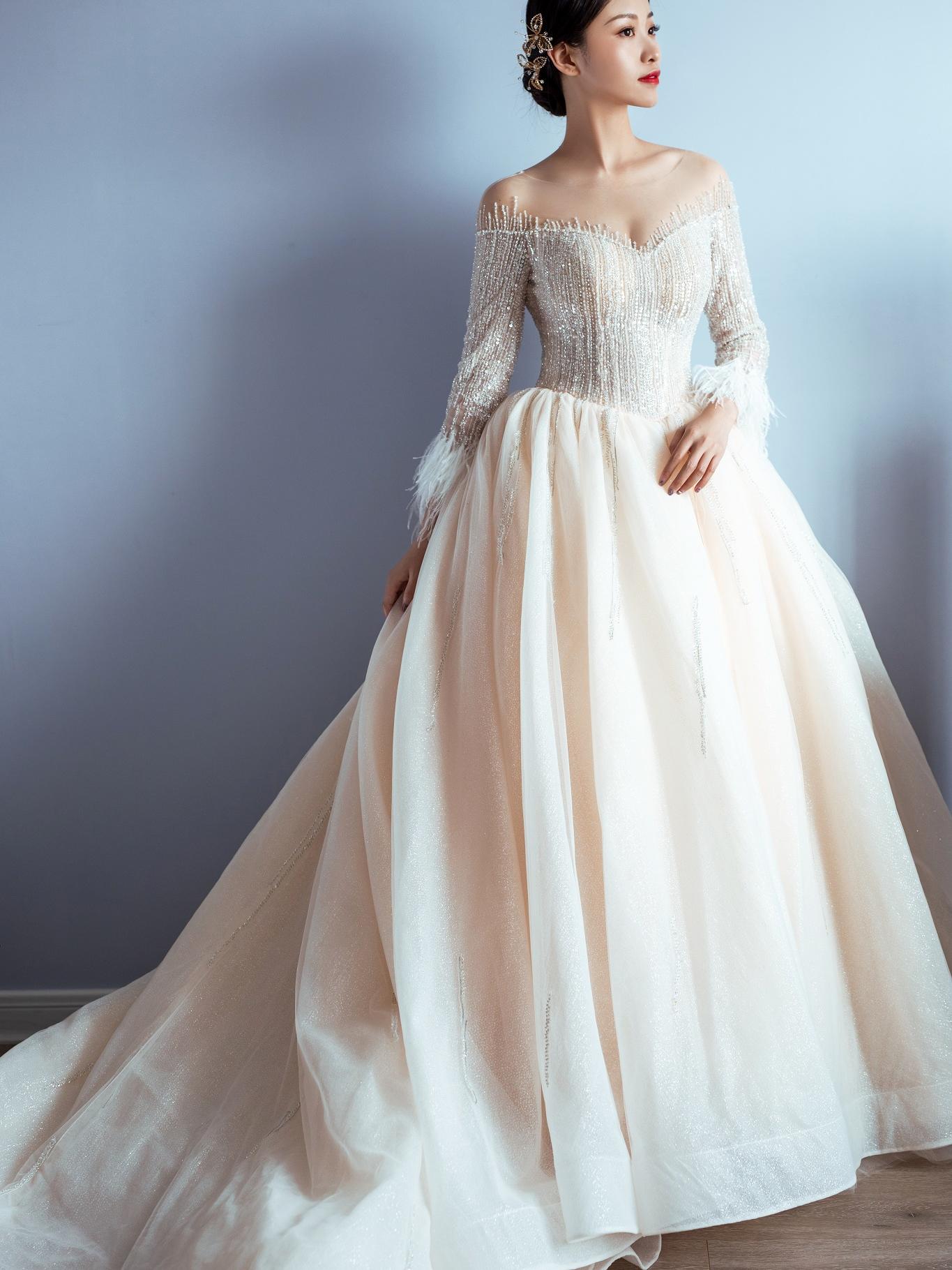 【全网低价套餐】秀禾+仪式纱+敬酒服+跟妆+男装