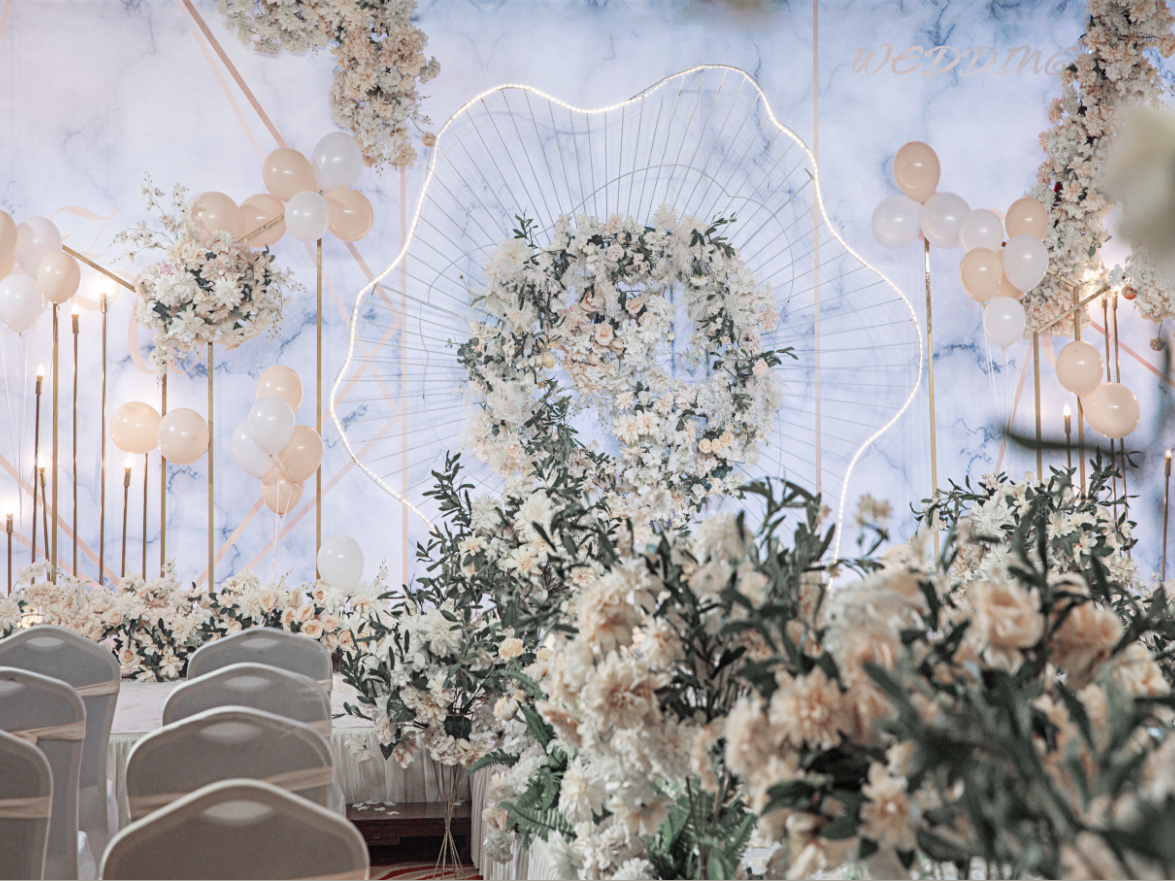 故乡或是天涯海角，与你白头相偕到老