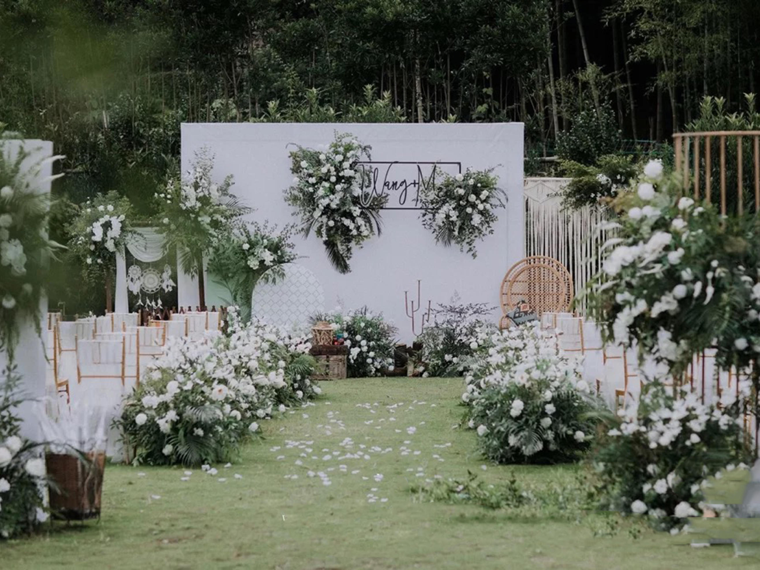 【简爱婚礼】小预算|爆款森系 小清新 户外婚礼