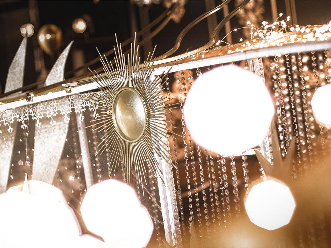 熹澐婚礼——创意双T台，将日月星辰搬进婚礼