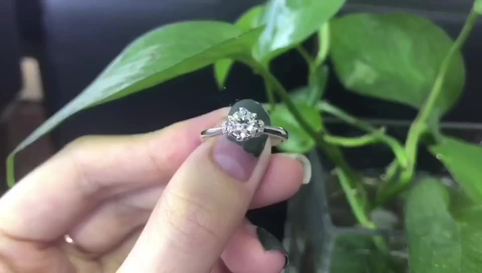 主石50分+买贵赔付+支持复检+私人订制化服务