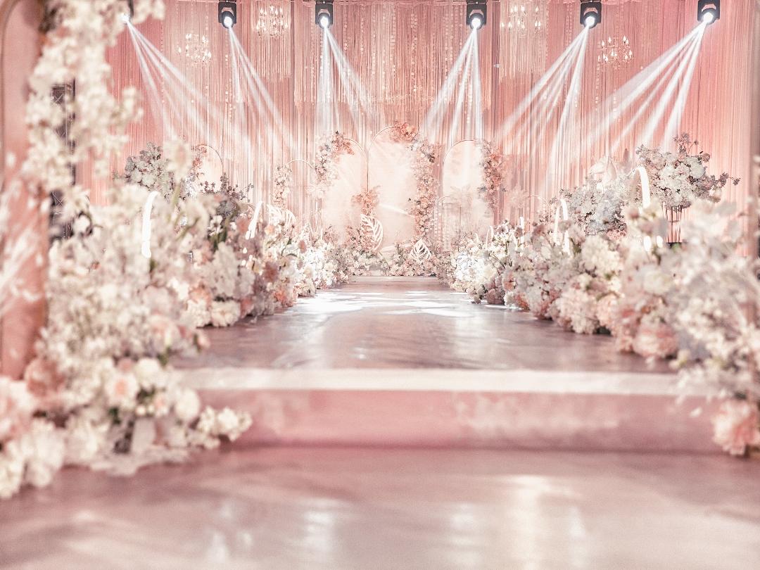 ＃欧林婚礼策划＃《以梦为马，为爱加冕》