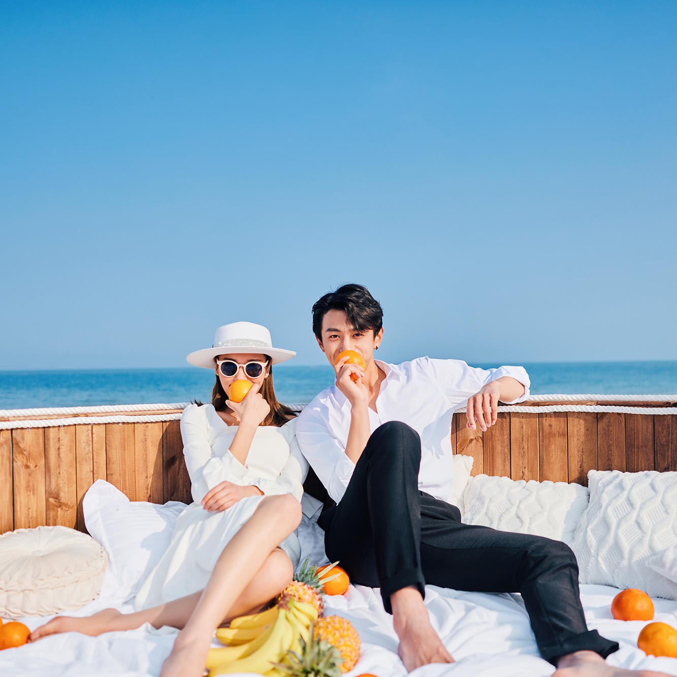 答应我❗一定要拍一组海边婚纱照，太好看啦