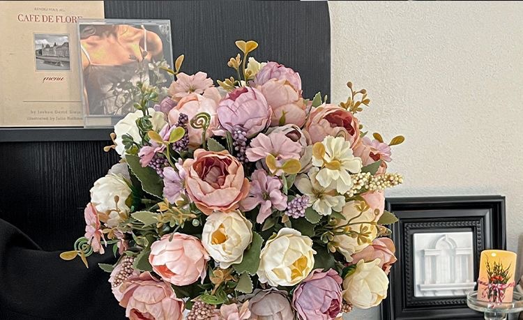 【仿真手捧花】欧式轻奢高级仿生花仿真手捧花