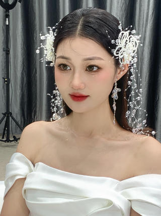 水晶公主婚纱造型