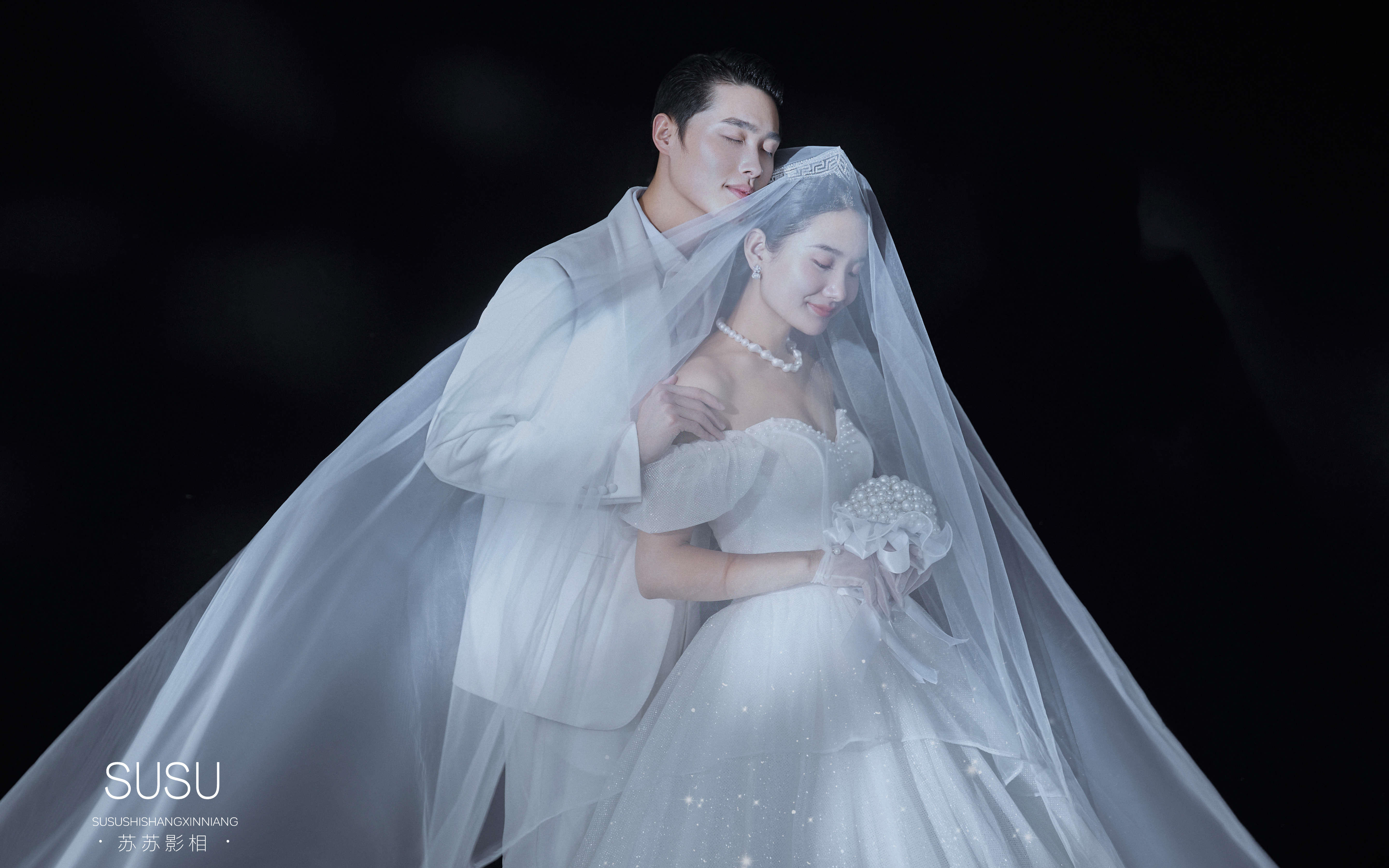 新人必拍的室内光影婚纱照|仪式感满满