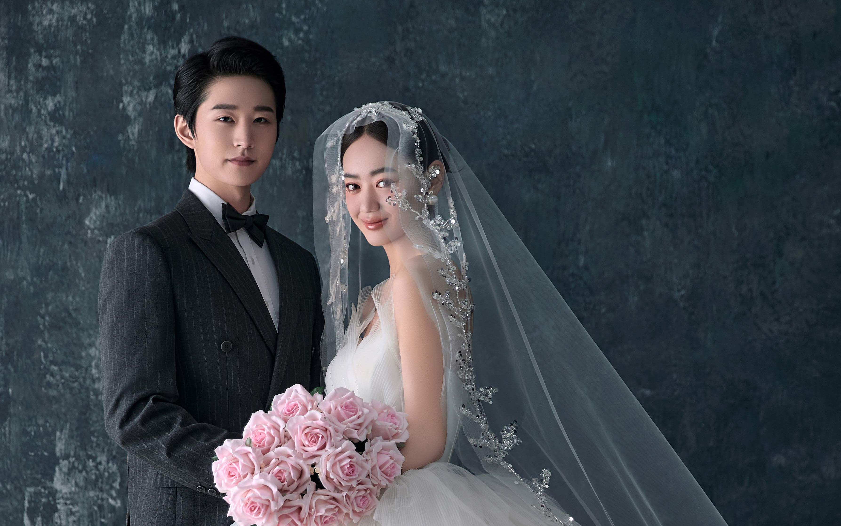 打翻了雾霾蓝色盘的油画婚纱照|广州婚纱照