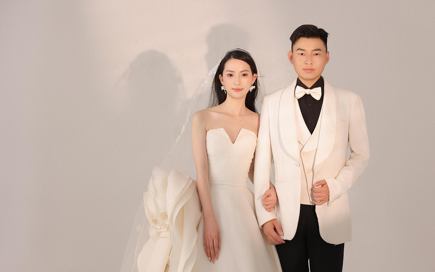 Ms Tang & Mr Li
