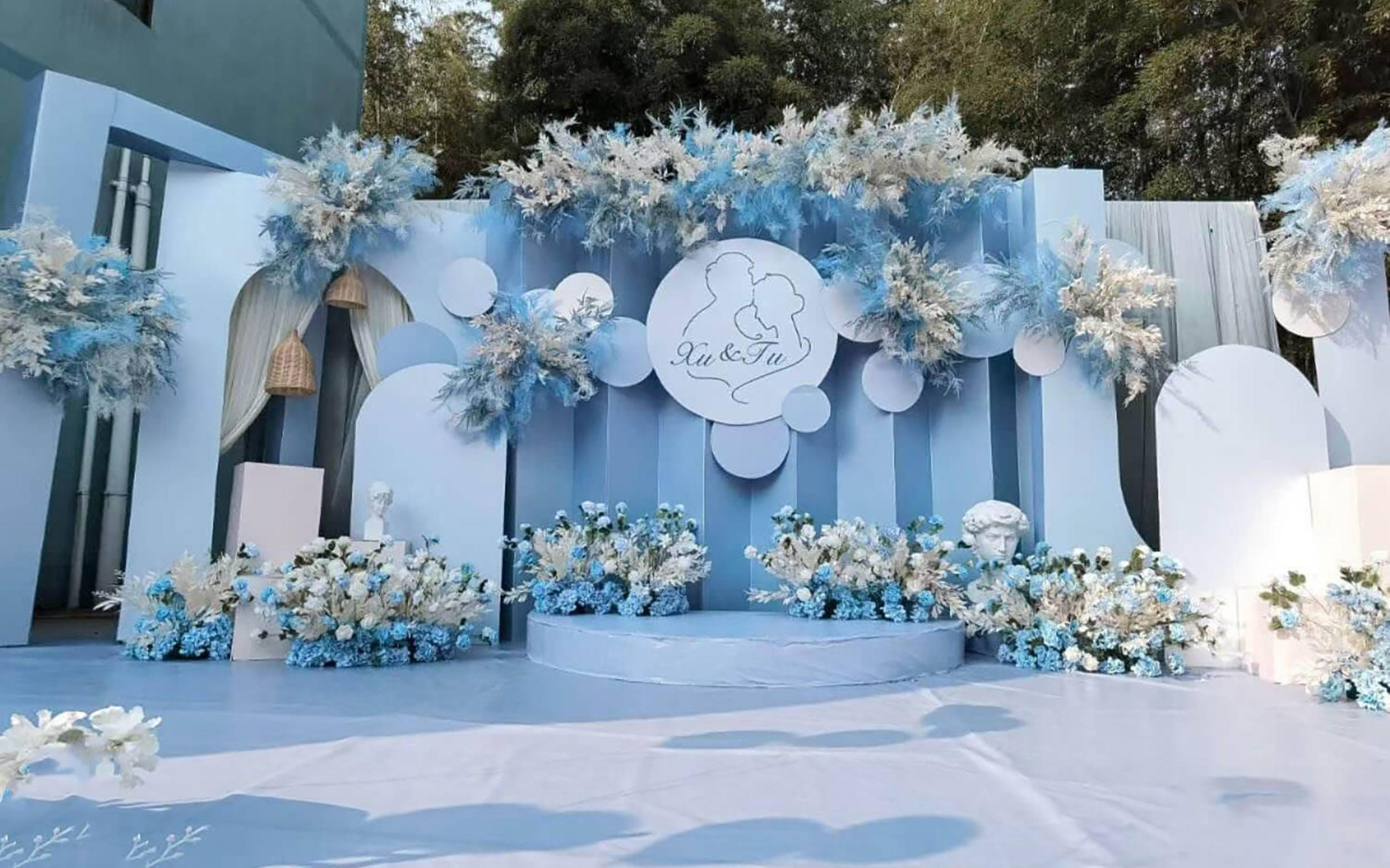 小预算梦幻美境蓝白色系婚礼