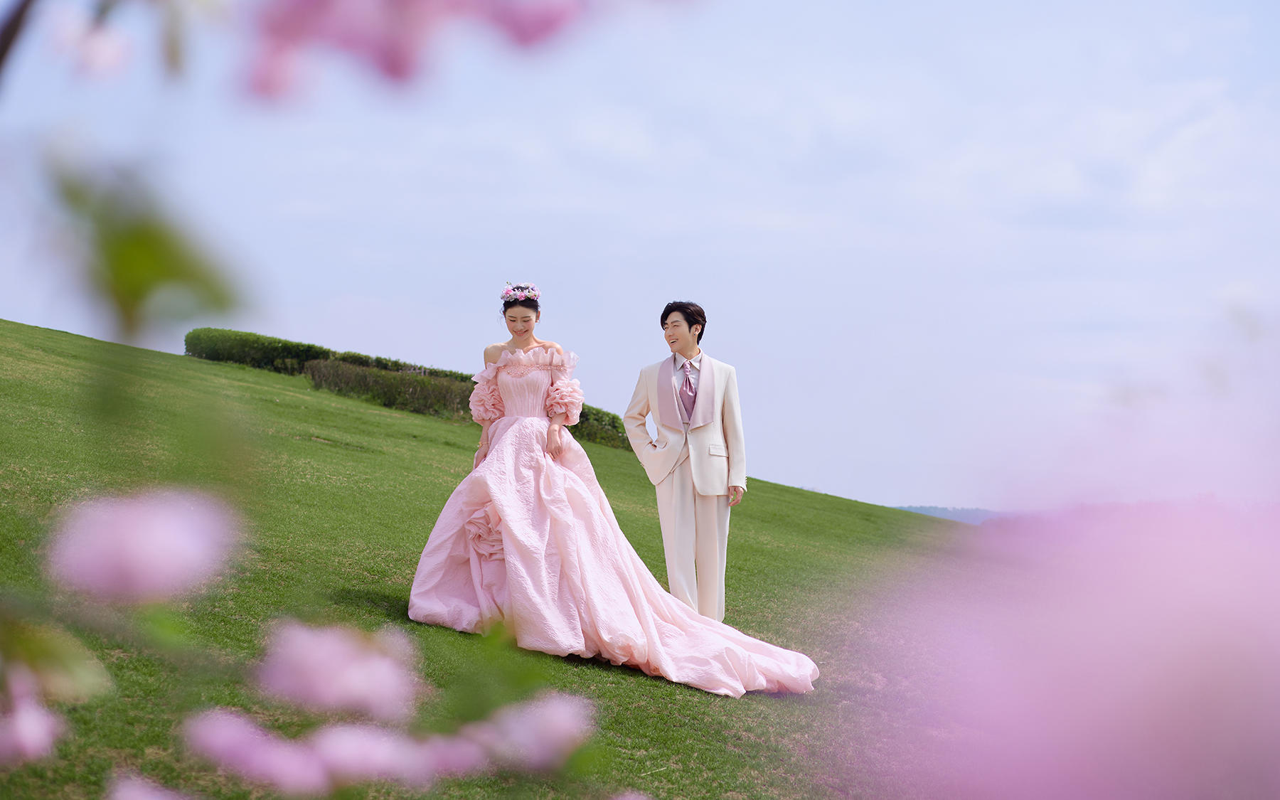 【森笙视觉】外景草坪彩纱婚纱照