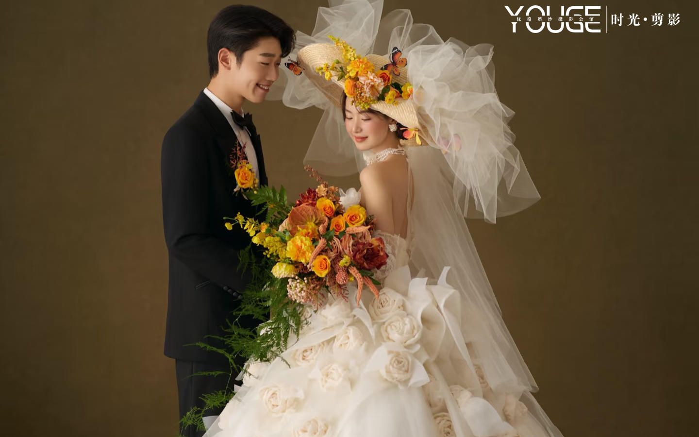 【优格】美到失语！极简复古油画婚纱照的魅力谁懂